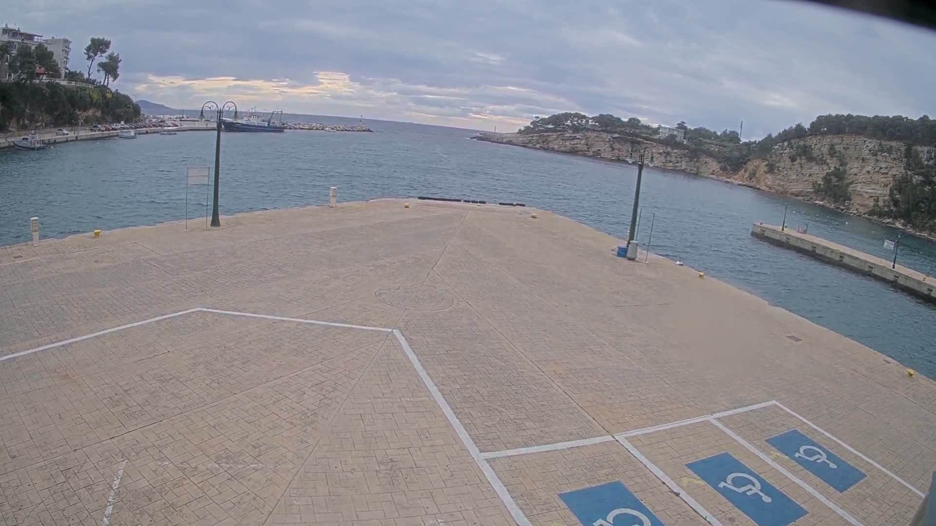 Patitiri, Alonnisos Marine Live Cam - Pattiri, Alonnisos, Sporades, Thessaly & Central Greece (Thessalía), Greece