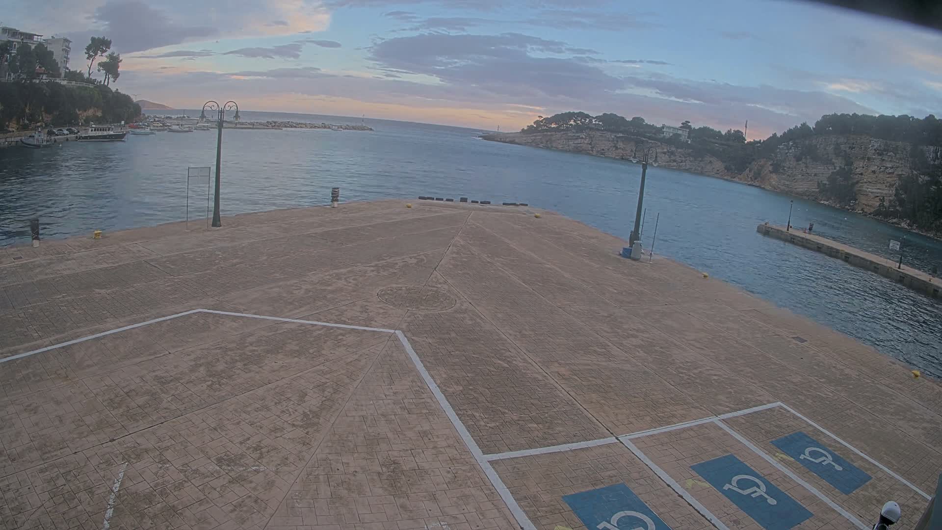 Patitiri, Alonnisos Marine Live Cam - Pattiri, Alonnisos, Sporades, Thessaly & Central Greece (Thessalía), Greece
