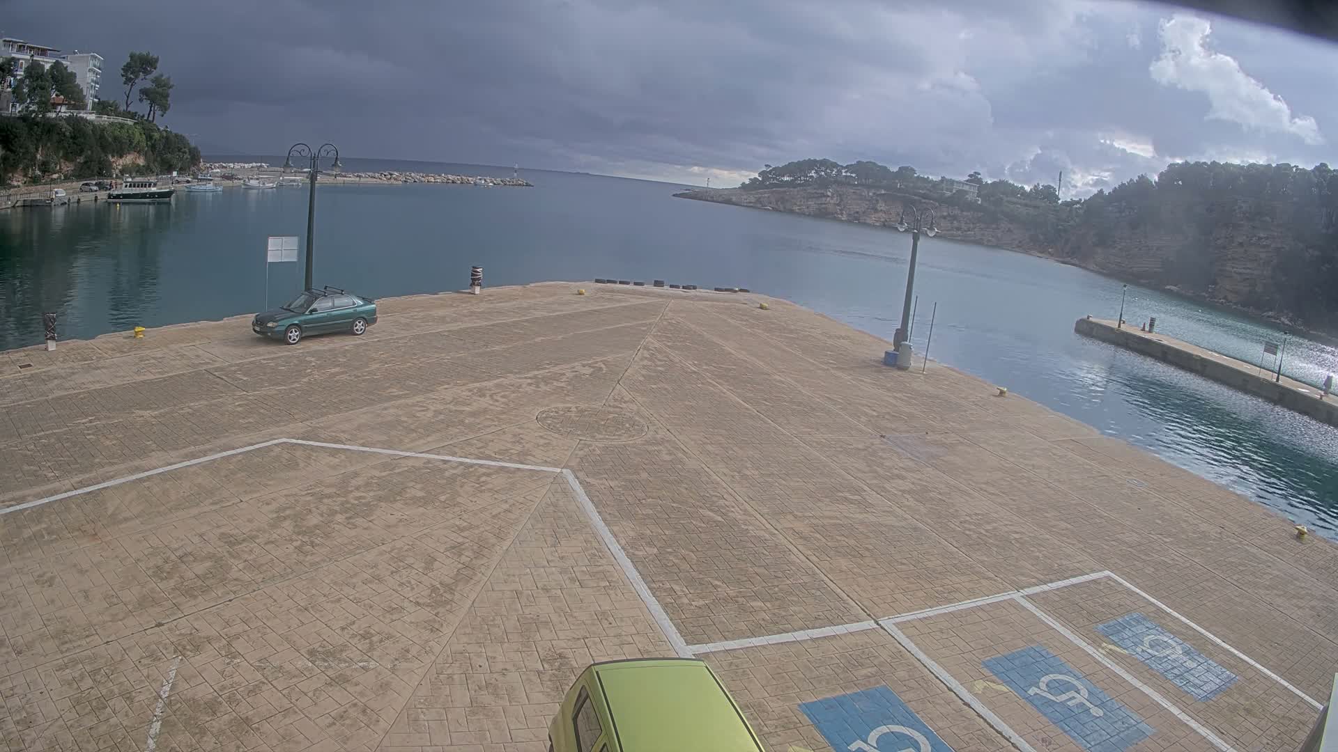 Patitiri, Alonnisos Marine Live Cam - Pattiri, Alonnisos, Sporades, Thessaly & Central Greece (Thessalía), Greece