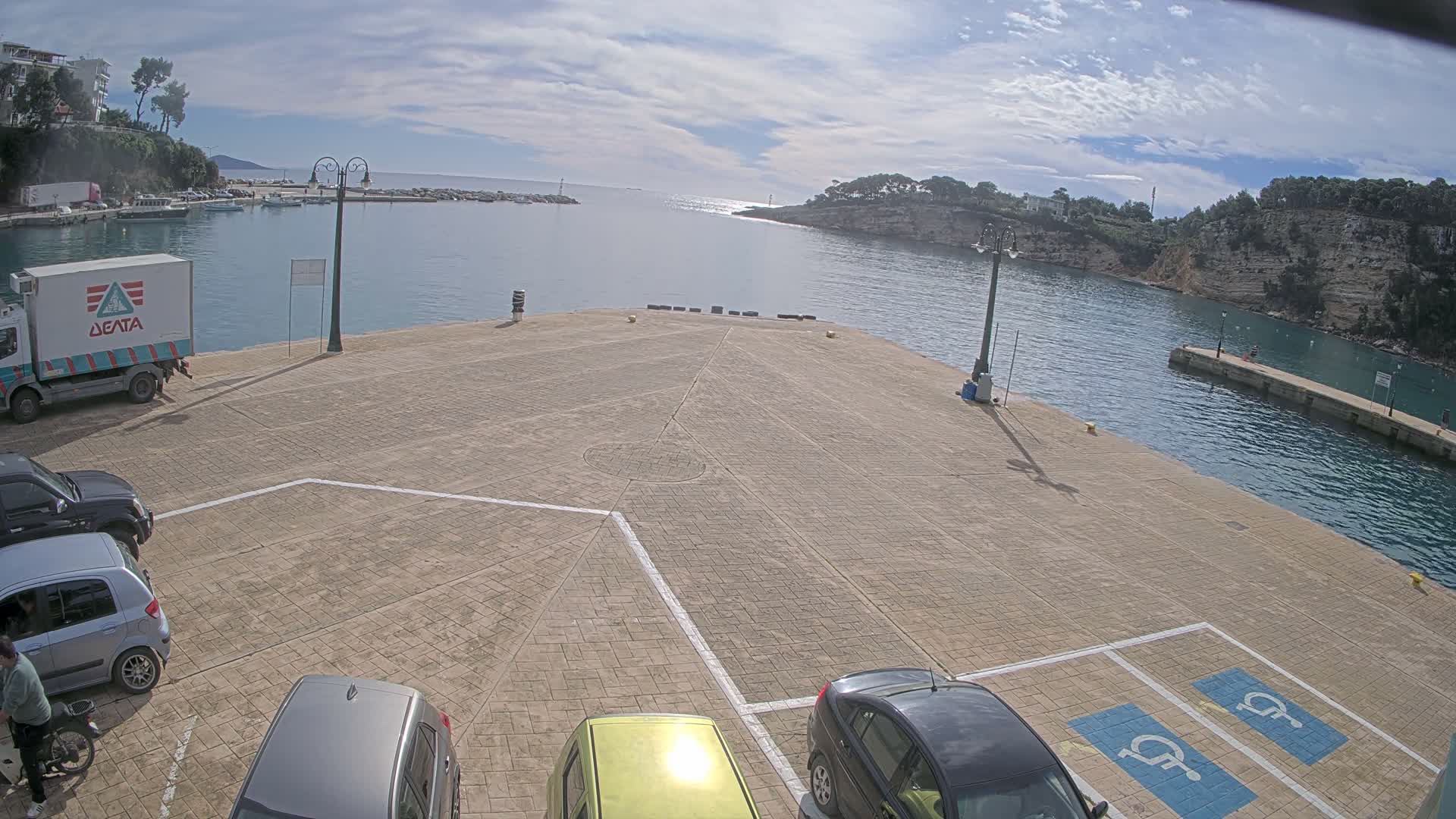 Patitiri, Alonnisos Marine Live Cam - Pattiri, Alonnisos, Sporades, Thessaly & Central Greece (Thessalía), Greece