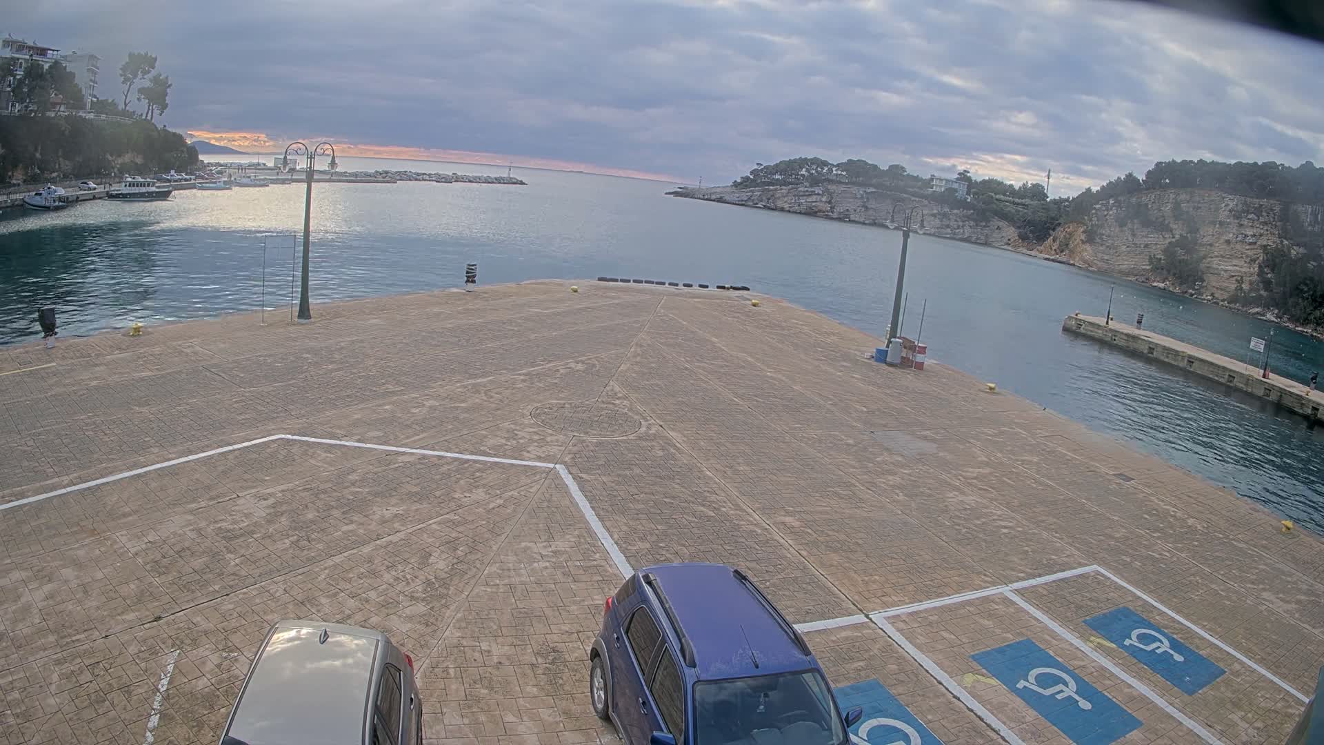 Patitiri, Alonnisos Marine Live Cam - Pattiri, Alonnisos, Sporades, Thessaly & Central Greece (Thessalía), Greece
