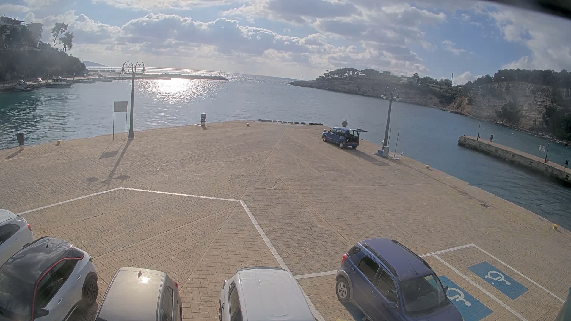 Patitiri, Alonnisos Marine Live Cam - Pattiri, Alonnisos, Sporades, Thessaly & Central Greece (Thessalía), Greece