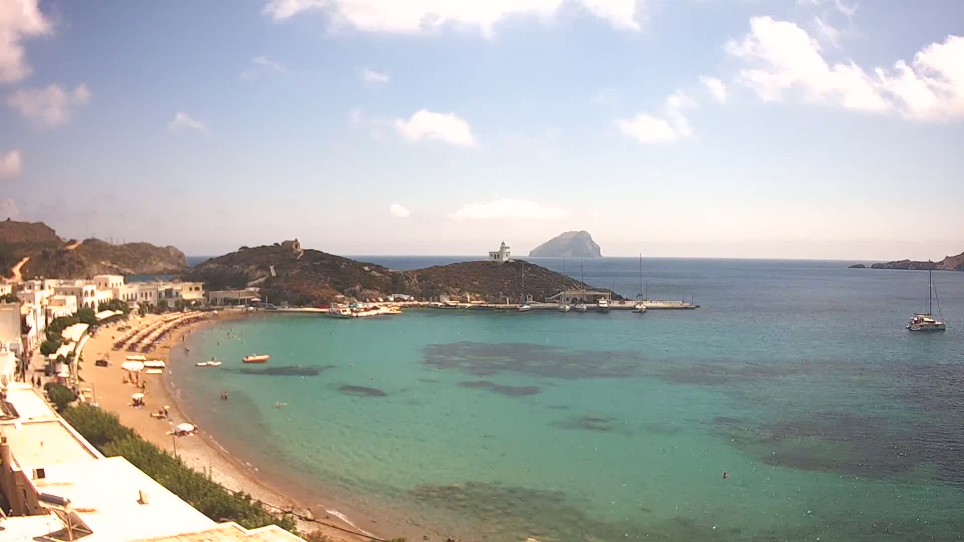 Kythira Island, Kapsali  Village & Paralia Kapsali Beach Live Cam - Kapsali, Kythira, Islands (Níson), Attica (Attikí), Greece