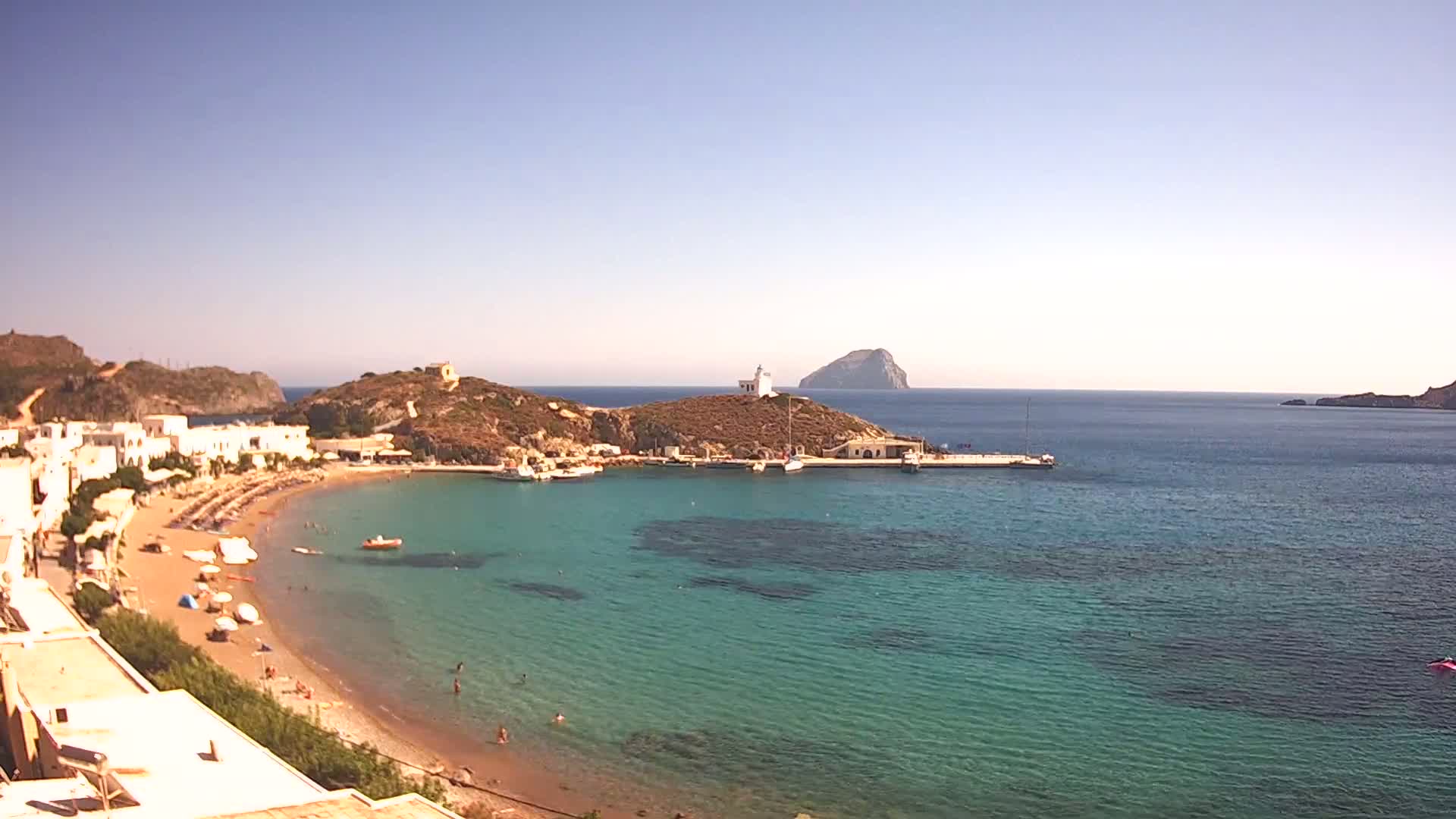 Kythira Island, Kapsali  Village & Paralia Kapsali Beach Live Cam - Kapsali, Kythira, Islands (Níson), Attica (Attikí), Greece