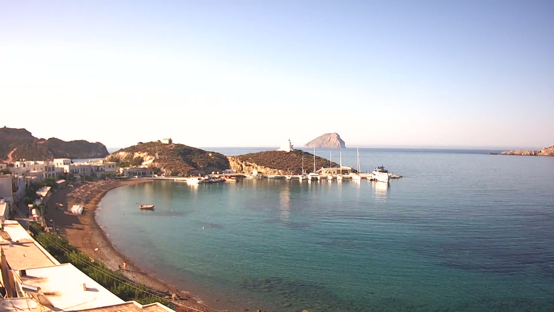 Kythira Island, Kapsali  Village & Paralia Kapsali Beach Live Cam - Kapsali, Kythira, Islands (Níson), Attica (Attikí), Greece