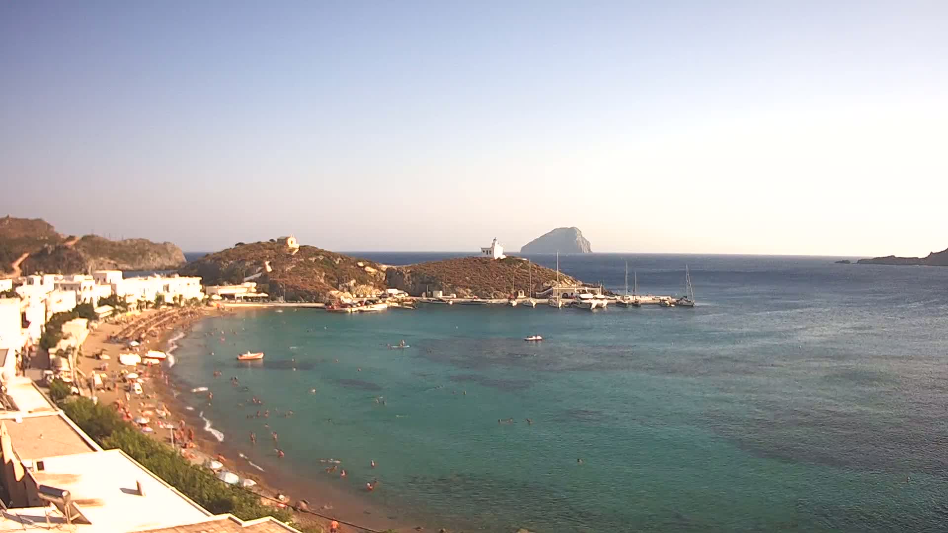 Kythira Island, Kapsali  Village & Paralia Kapsali Beach Live Cam - Kapsali, Kythira, Islands (Níson), Attica (Attikí), Greece