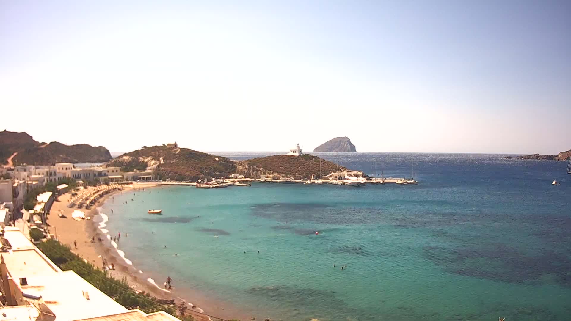 Kythira Island, Kapsali  Village & Paralia Kapsali Beach Live Cam - Kapsali, Kythira, Islands (Níson), Attica (Attikí), Greece