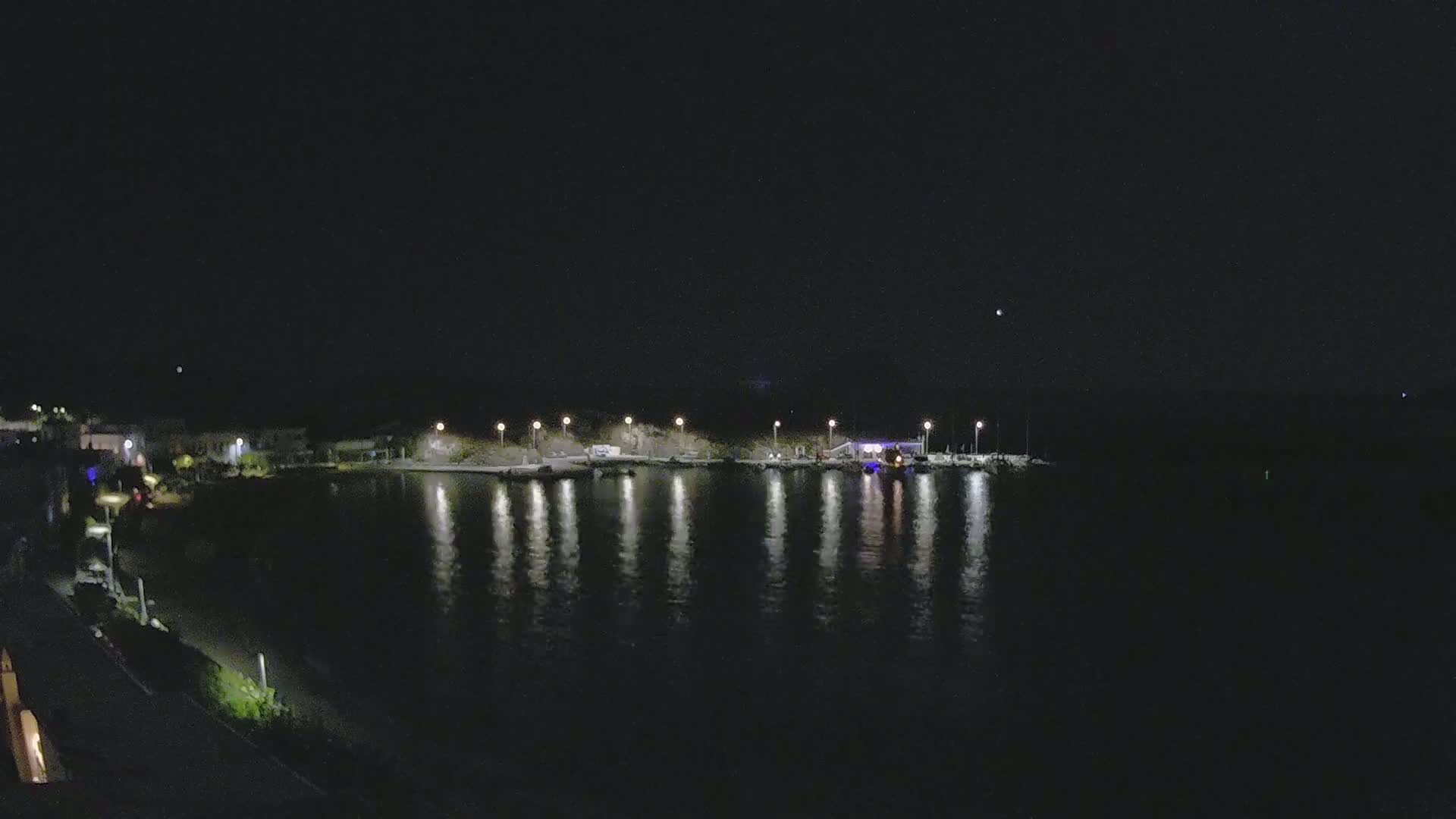 Kythira Island, Kapsali  Village & Paralia Kapsali Beach Live Cam - Kapsali, Kythira, Islands (Níson), Attica (Attikí), Greece