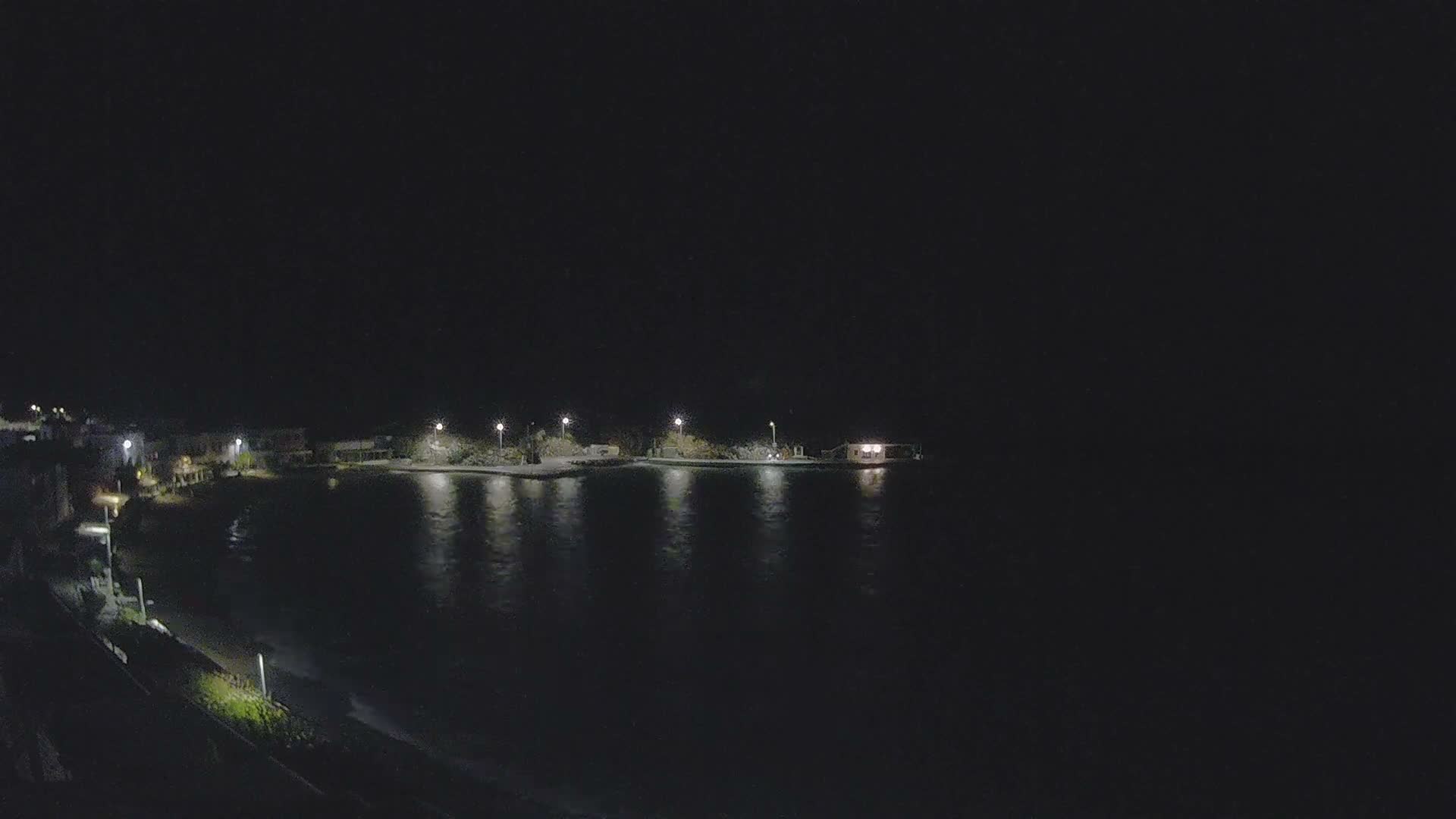 Kythira Island, Kapsali  Village & Paralia Kapsali Beach Live Cam - Kapsali, Kythira, Islands (Níson), Attica (Attikí), Greece