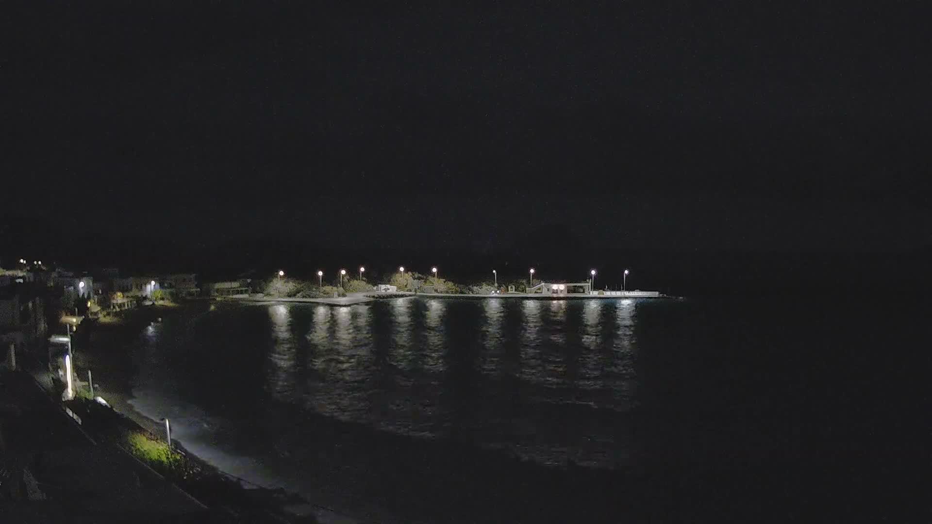 Kythira Island, Kapsali  Village & Paralia Kapsali Beach Live Cam - Kapsali, Kythira, Islands (Níson), Attica (Attikí), Greece