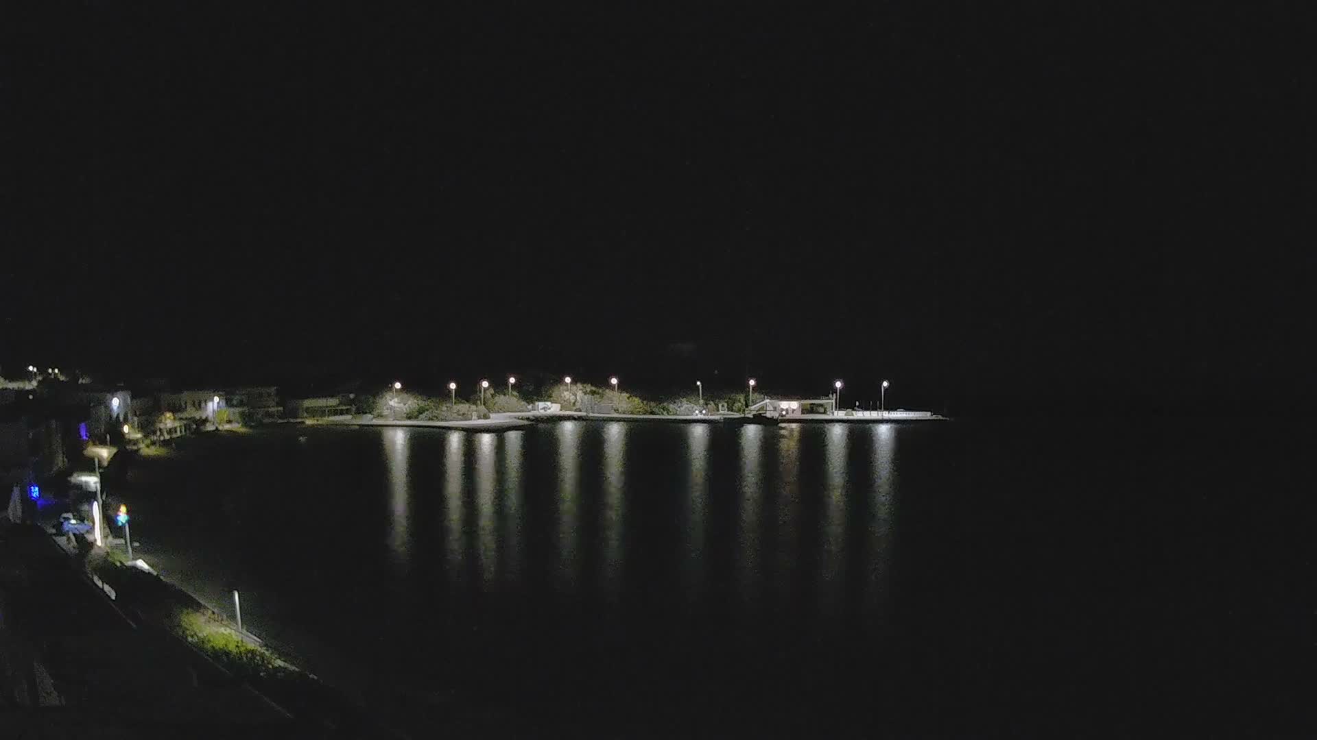 Kythira Island, Kapsali  Village & Paralia Kapsali Beach Live Cam - Kapsali, Kythira, Islands (Níson), Attica (Attikí), Greece