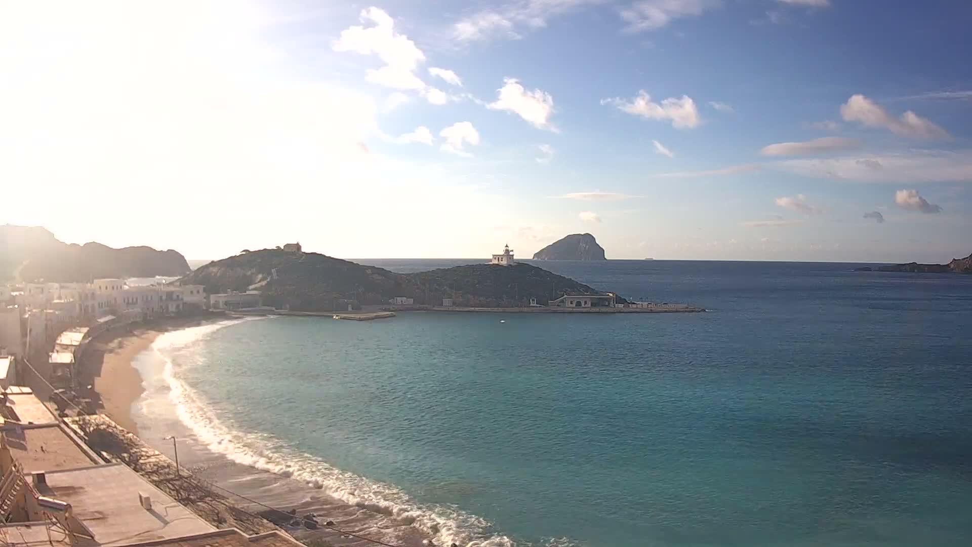 Kythira Island, Kapsali  Village & Paralia Kapsali Beach Live Cam - Kapsali, Kythira, Islands (Níson), Attica (Attikí), Greece