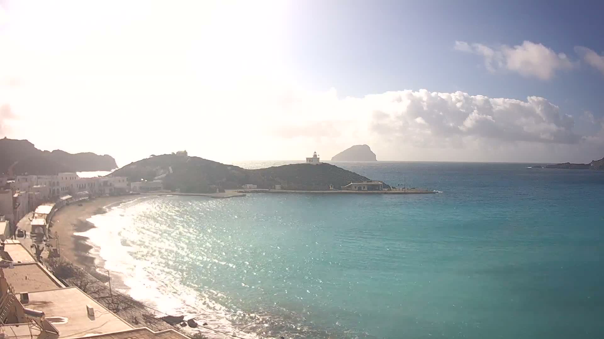 Kythira Island, Kapsali  Village & Paralia Kapsali Beach Live Cam - Kapsali, Kythira, Islands (Níson), Attica (Attikí), Greece