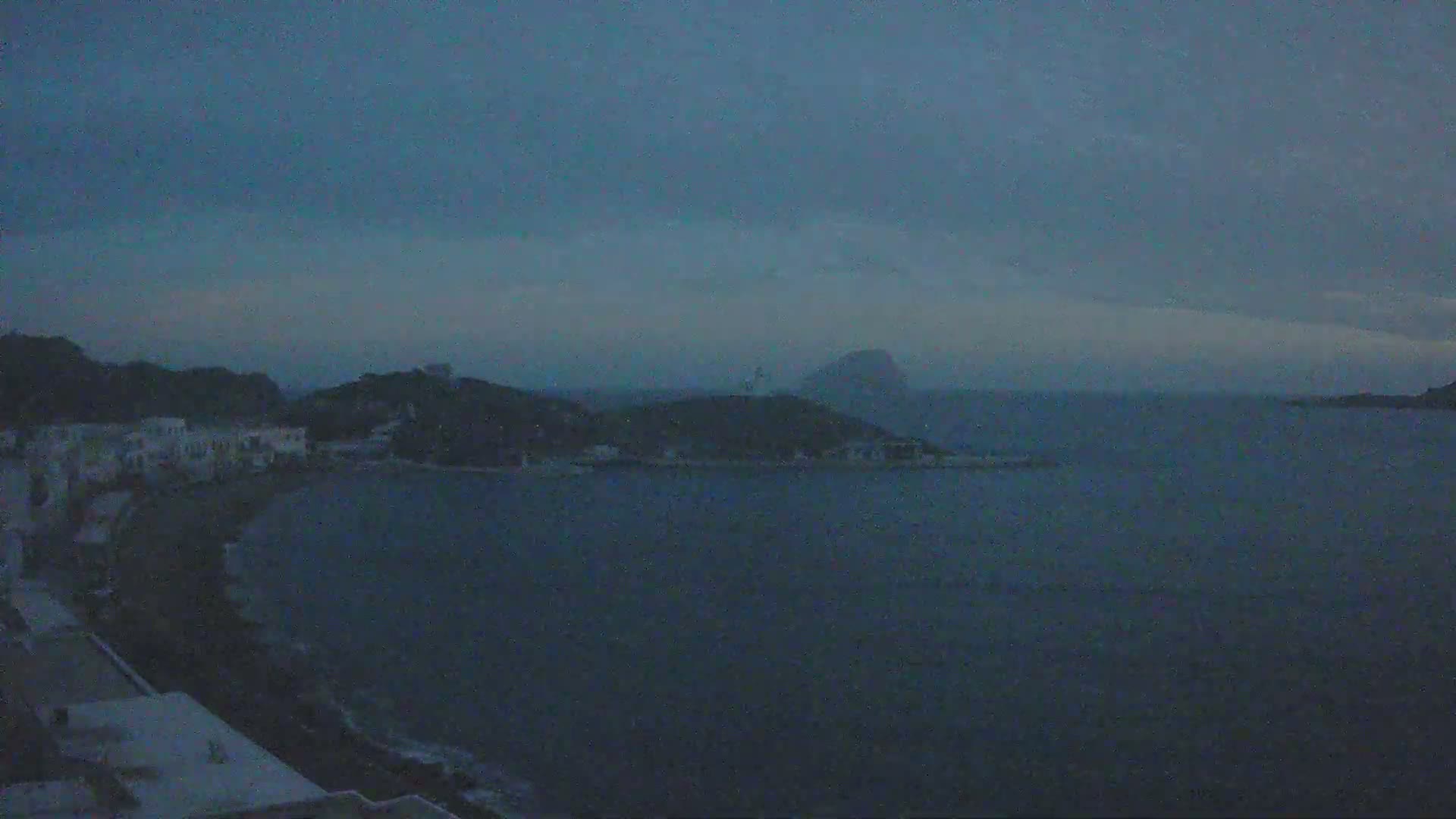 Kythira Island, Kapsali  Village & Paralia Kapsali Beach Live Cam - Kapsali, Kythira, Islands (Níson), Attica (Attikí), Greece