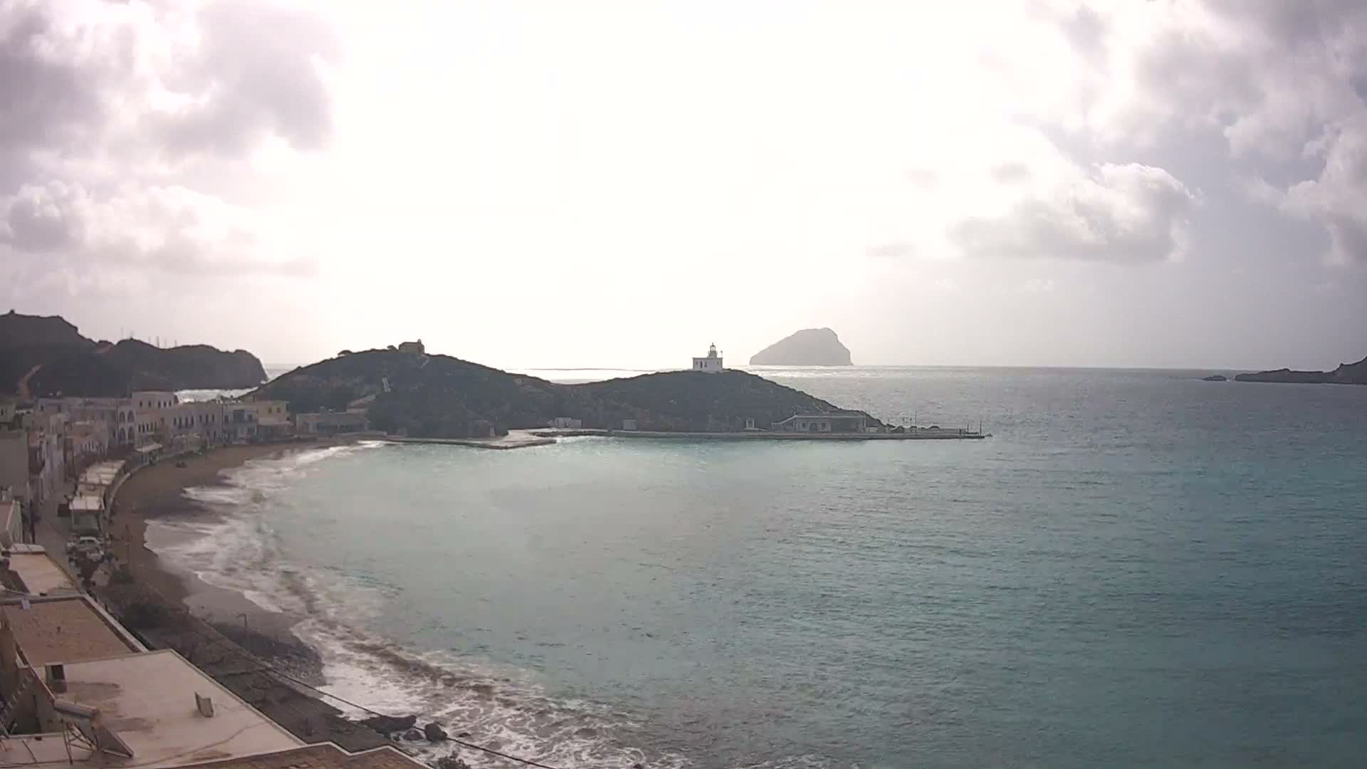 Kythira Island, Kapsali  Village & Paralia Kapsali Beach Live Cam - Kapsali, Kythira, Islands (Níson), Attica (Attikí), Greece