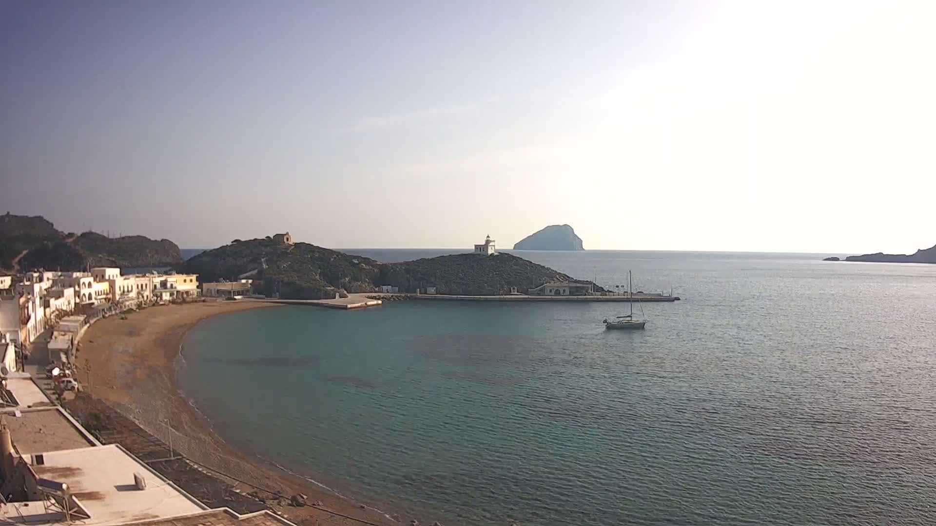 Kythira Island, Kapsali  Village & Paralia Kapsali Beach Live Cam - Kapsali, Kythira, Islands (Níson), Attica (Attikí), Greece