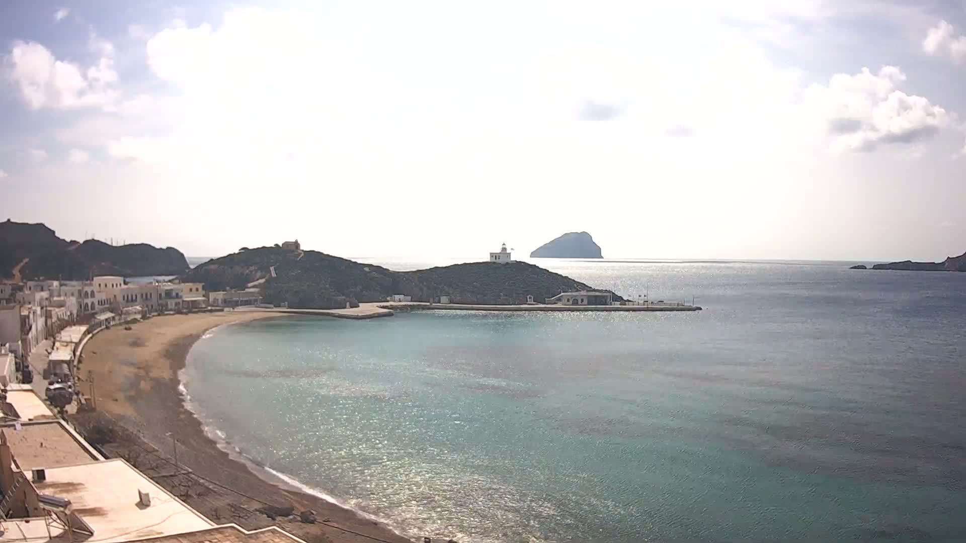 Kythira Island, Kapsali  Village & Paralia Kapsali Beach Live Cam - Kapsali, Kythira, Islands (Níson), Attica (Attikí), Greece