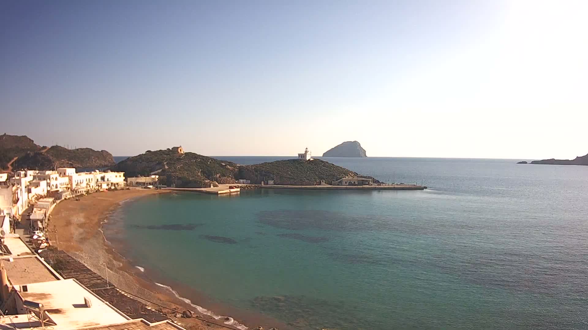 Kythira Island, Kapsali  Village & Paralia Kapsali Beach Live Cam - Kapsali, Kythira, Islands (Níson), Attica (Attikí), Greece