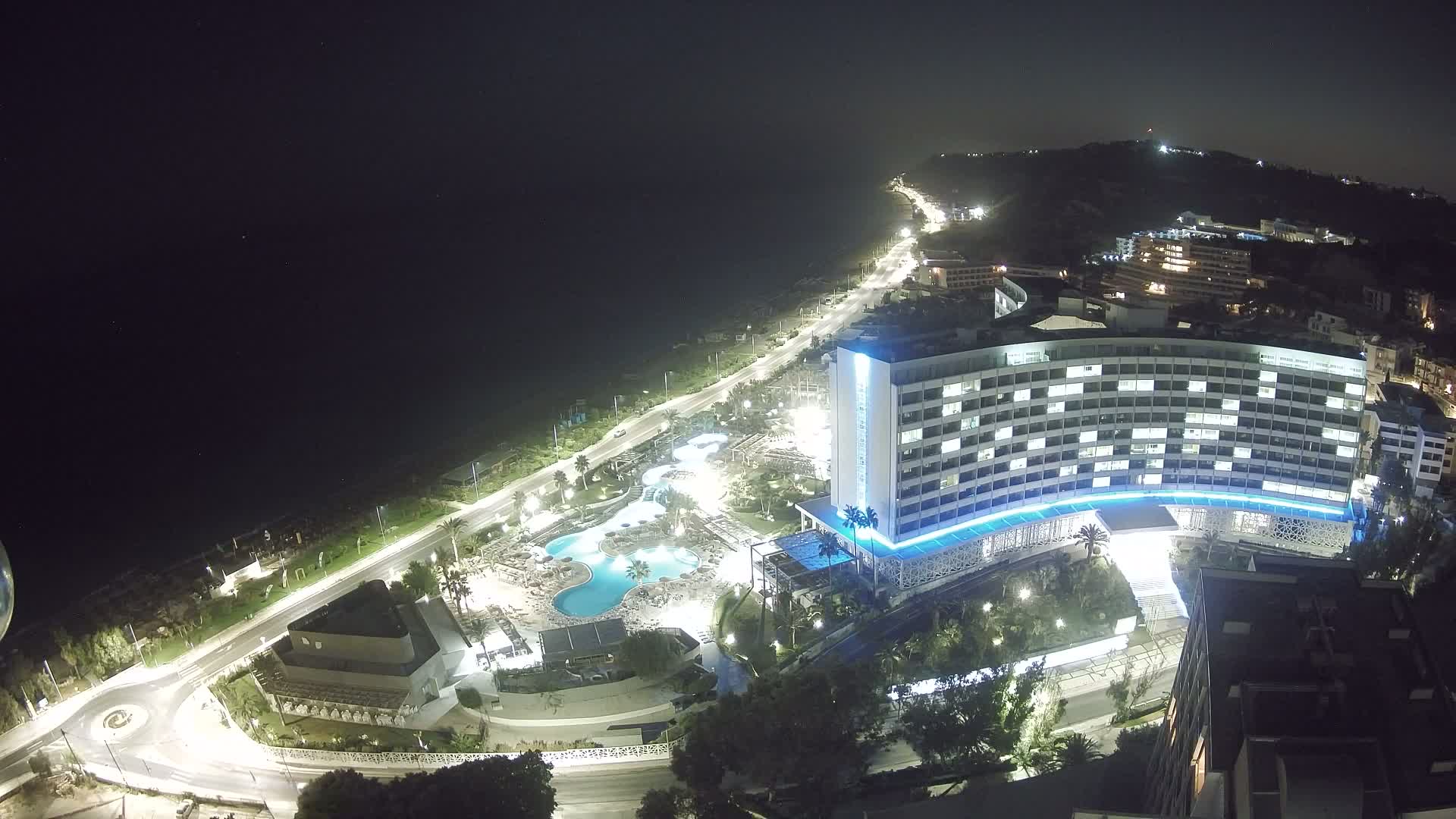 Rhodes, Paralia Ixia Beach Live Cam - Ialysos, Rhodes (Ródos), Dodacanese, South Aegean (Periféreia Notíou Aigaíou), Greece