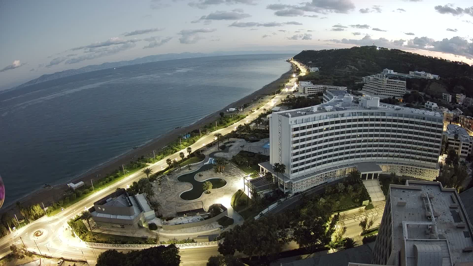 Rhodes, Paralia Ixia Beach Live Cam - Ialysos, Rhodes (Ródos), Dodacanese, South Aegean (Periféreia Notíou Aigaíou), Greece