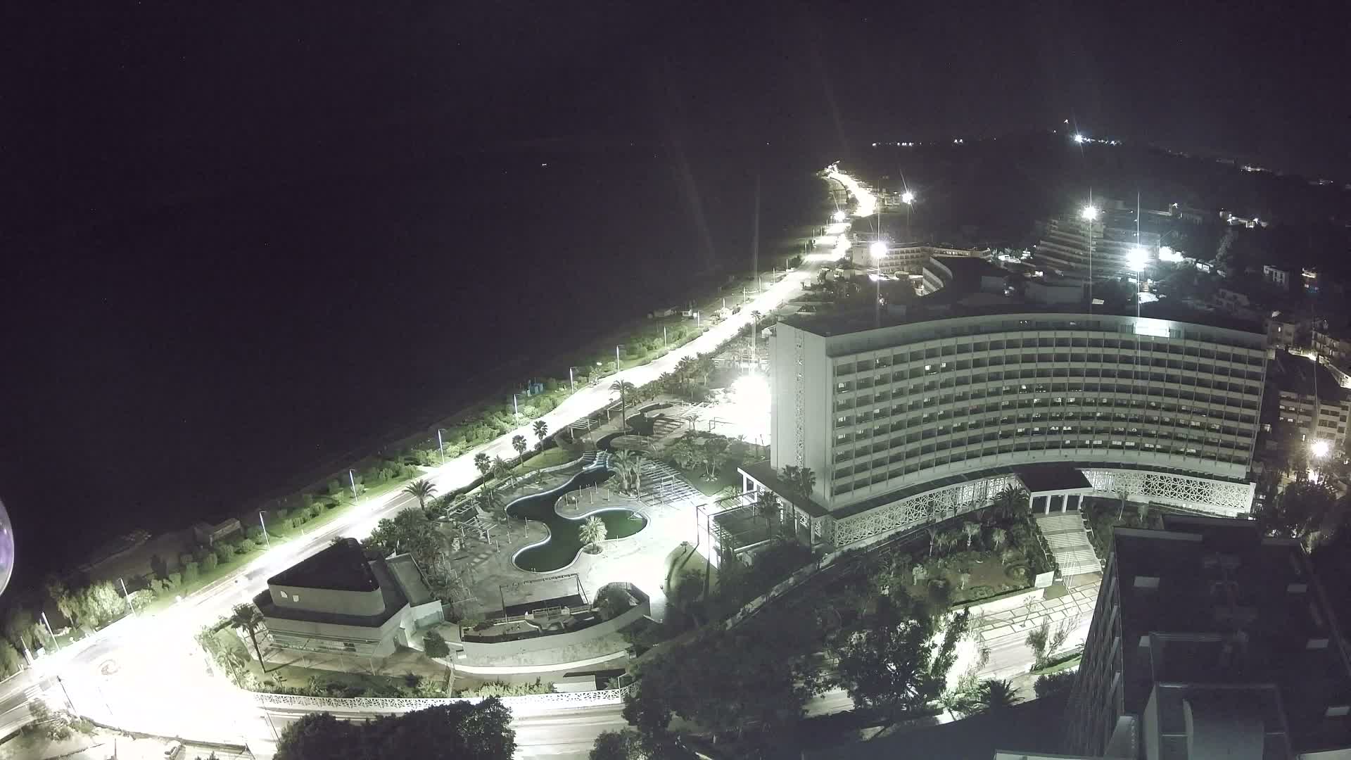 Rhodes, Paralia Ixia Beach Live Cam - Ialysos, Rhodes (Ródos), Dodacanese, South Aegean (Periféreia Notíou Aigaíou), Greece