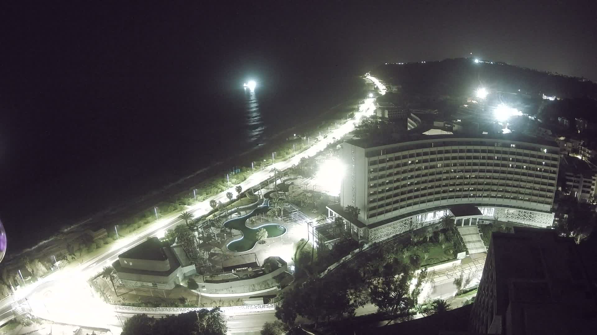 Rhodes, Paralia Ixia Beach Live Cam - Ialysos, Rhodes (Ródos), Dodacanese, South Aegean (Periféreia Notíou Aigaíou), Greece