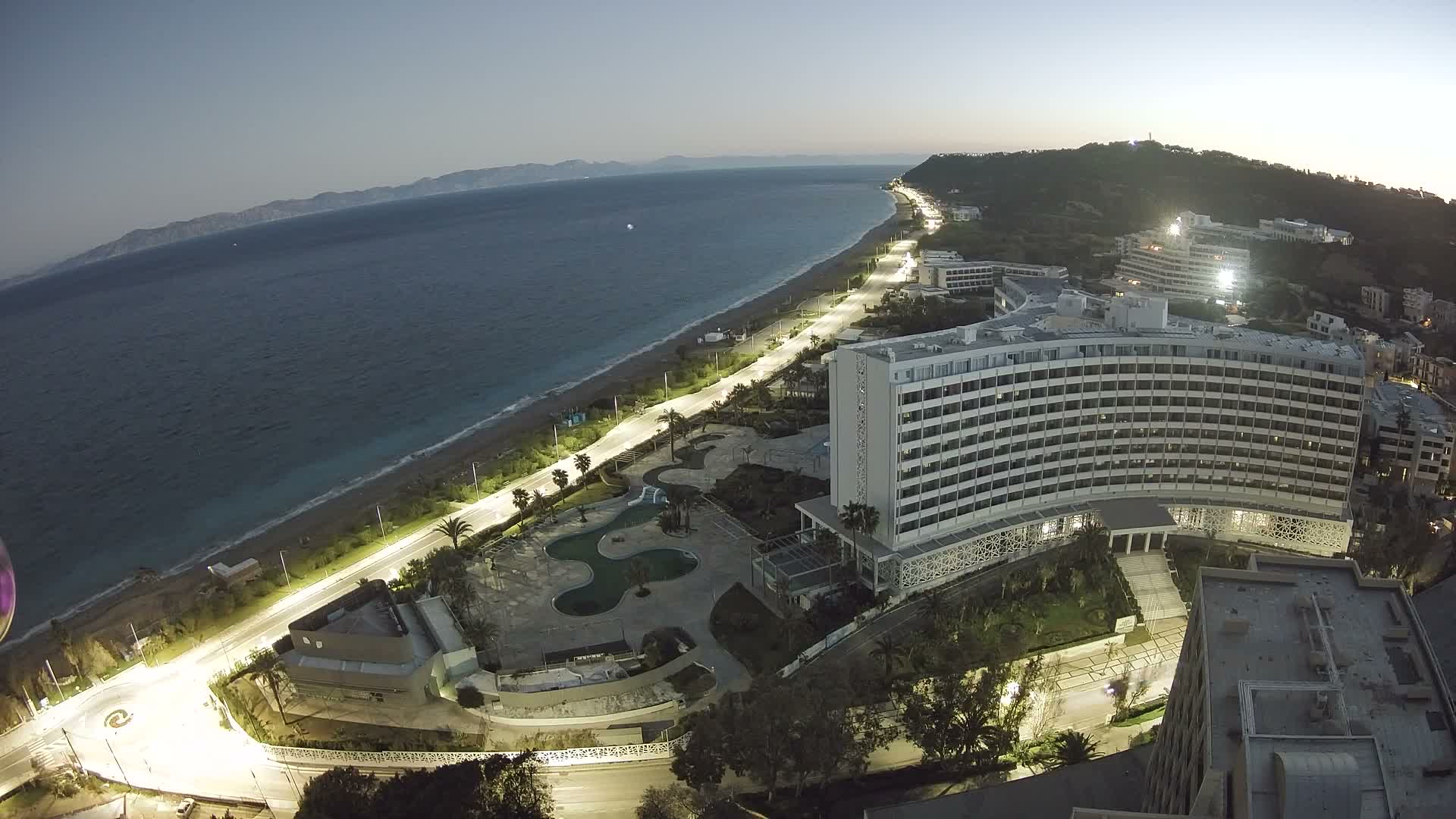 Rhodes, Paralia Ixia Beach Live Cam - Ialysos, Rhodes (Ródos), Dodacanese, South Aegean (Periféreia Notíou Aigaíou), Greece