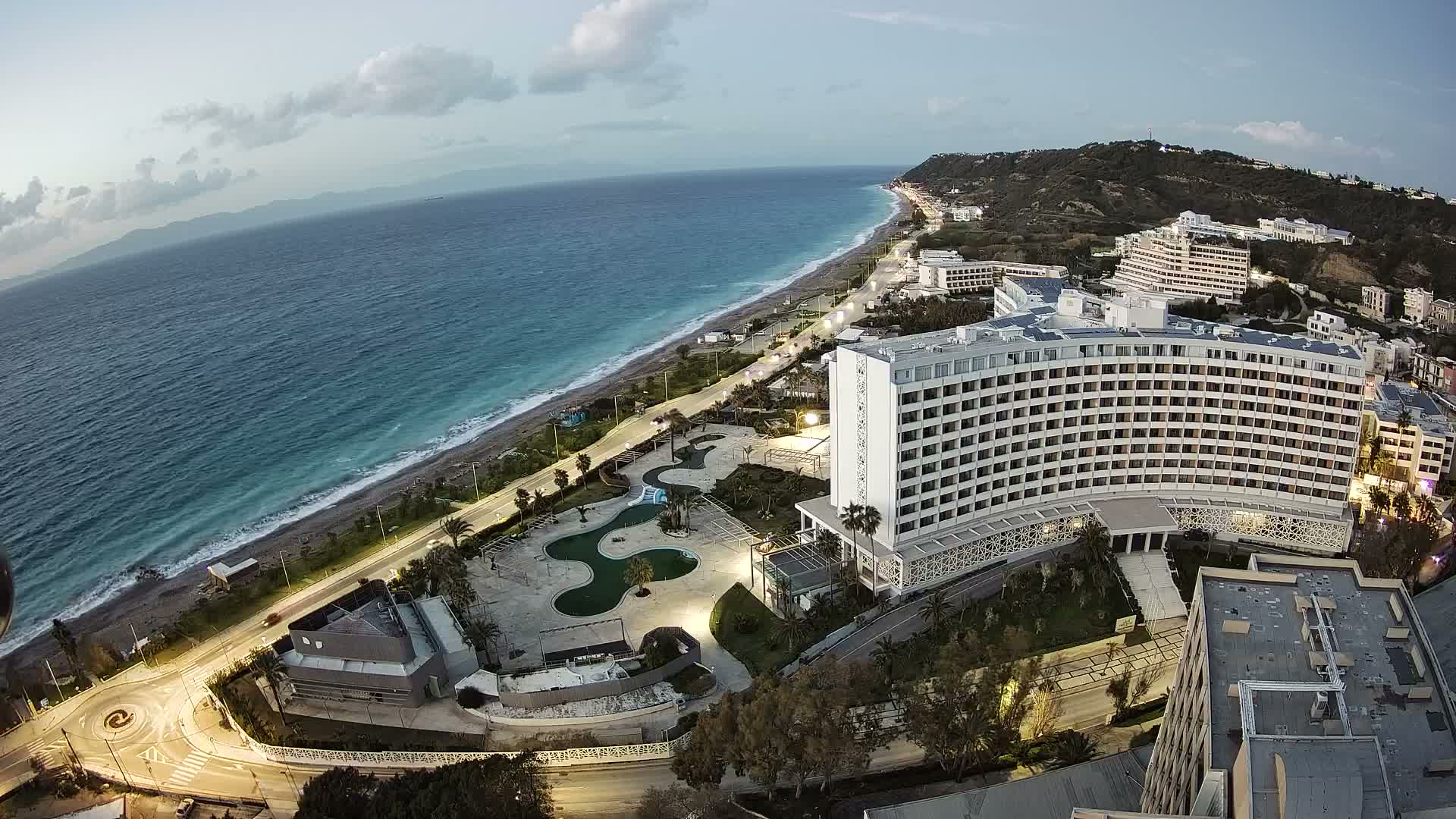 Rhodes, Paralia Ixia Beach Live Cam - Ialysos, Rhodes (Ródos), Dodacanese, South Aegean (Periféreia Notíou Aigaíou), Greece