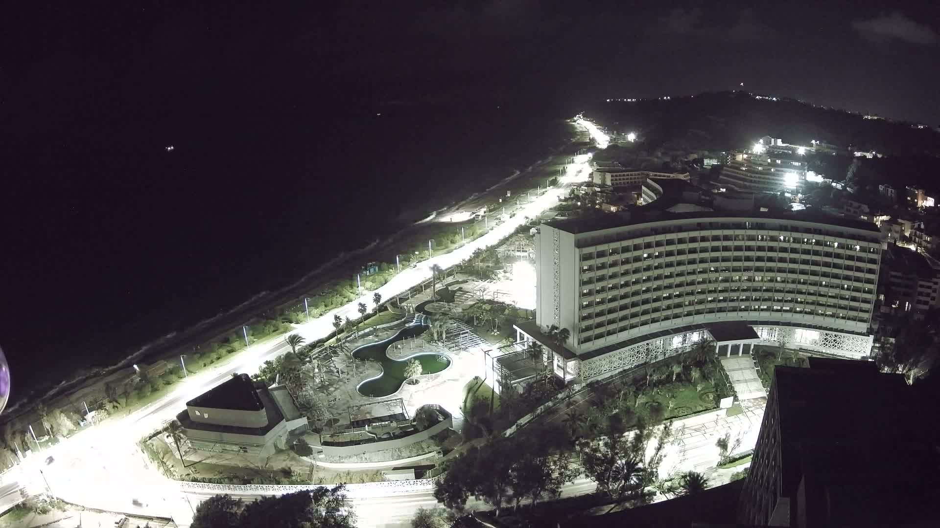 Rhodes, Paralia Ixia Beach Live Cam - Ialysos, Rhodes (Ródos), Dodacanese, South Aegean (Periféreia Notíou Aigaíou), Greece