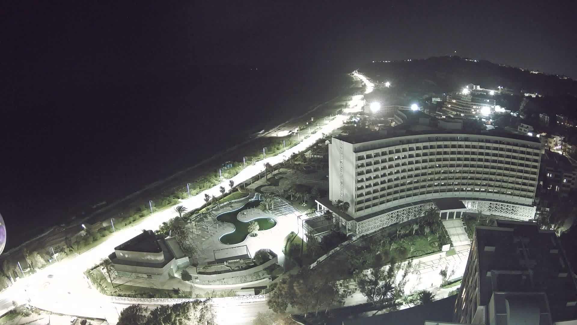 Rhodes, Paralia Ixia Beach Live Cam - Ialysos, Rhodes (Ródos), Dodacanese, South Aegean (Periféreia Notíou Aigaíou), Greece