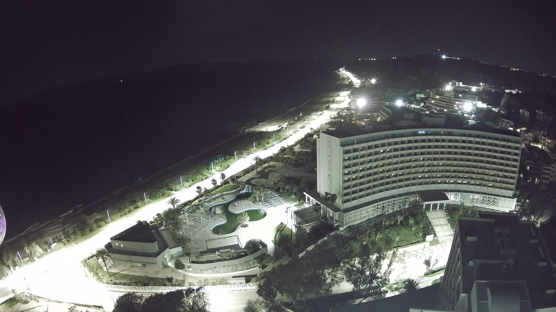 Rhodes, Paralia Ixia Beach Live Cam - Ialysos, Rhodes (Ródos), Dodacanese, South Aegean (Periféreia Notíou Aigaíou), Greece