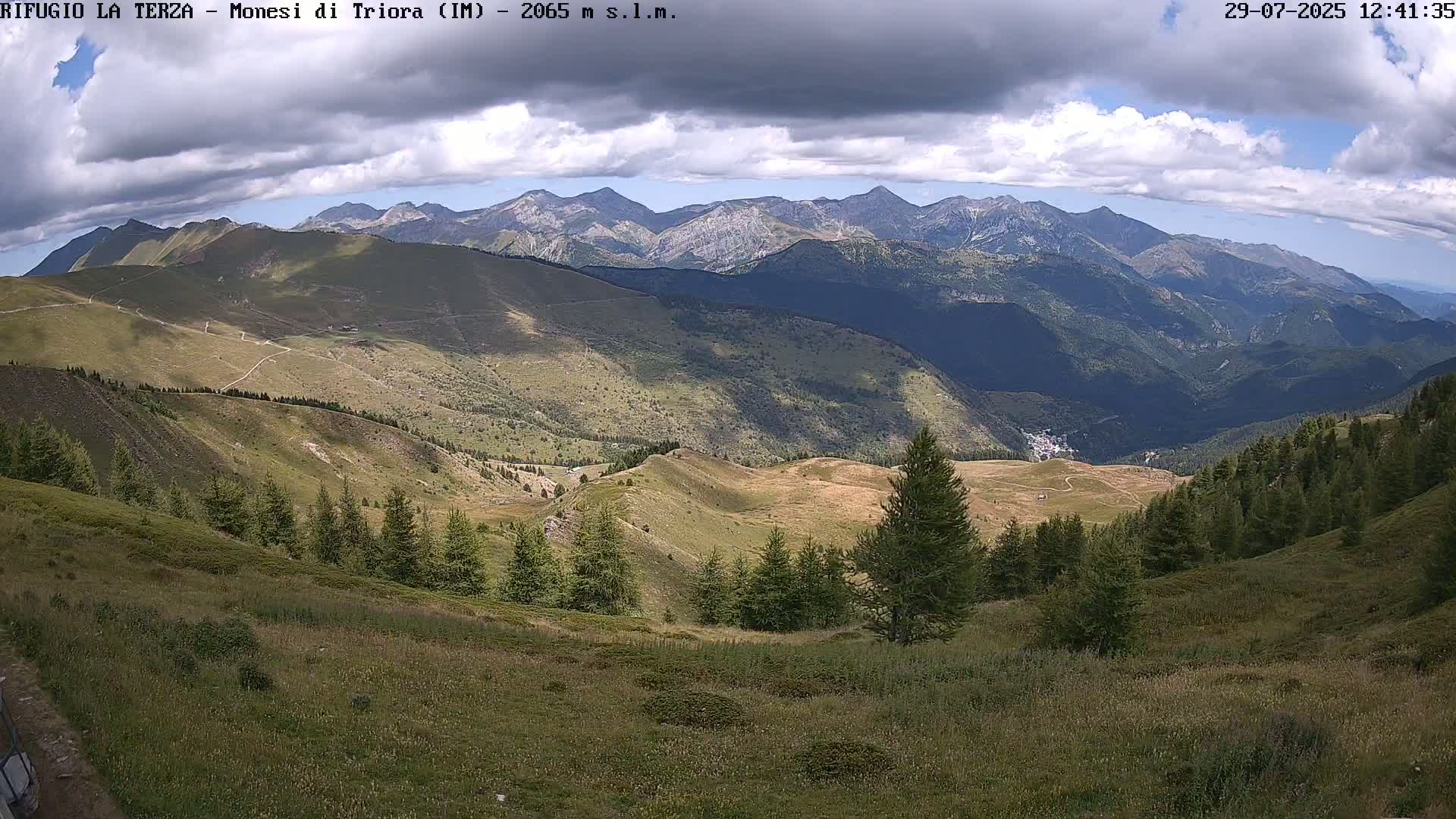 Triora, Parco Naturale Alpi Liguri ( Ligurian Alps Natural Park) Panaromic Live Cam - Imperia, Liguria, Italy