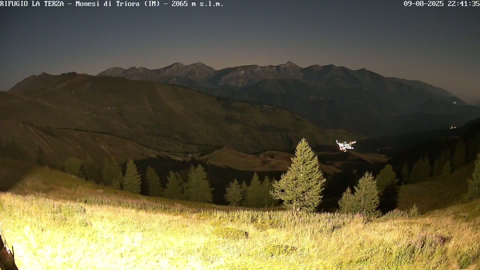 Triora, Parco Naturale Alpi Liguri ( Ligurian Alps Natural Park) Panaromic Live Cam - Imperia, Liguria, Italy