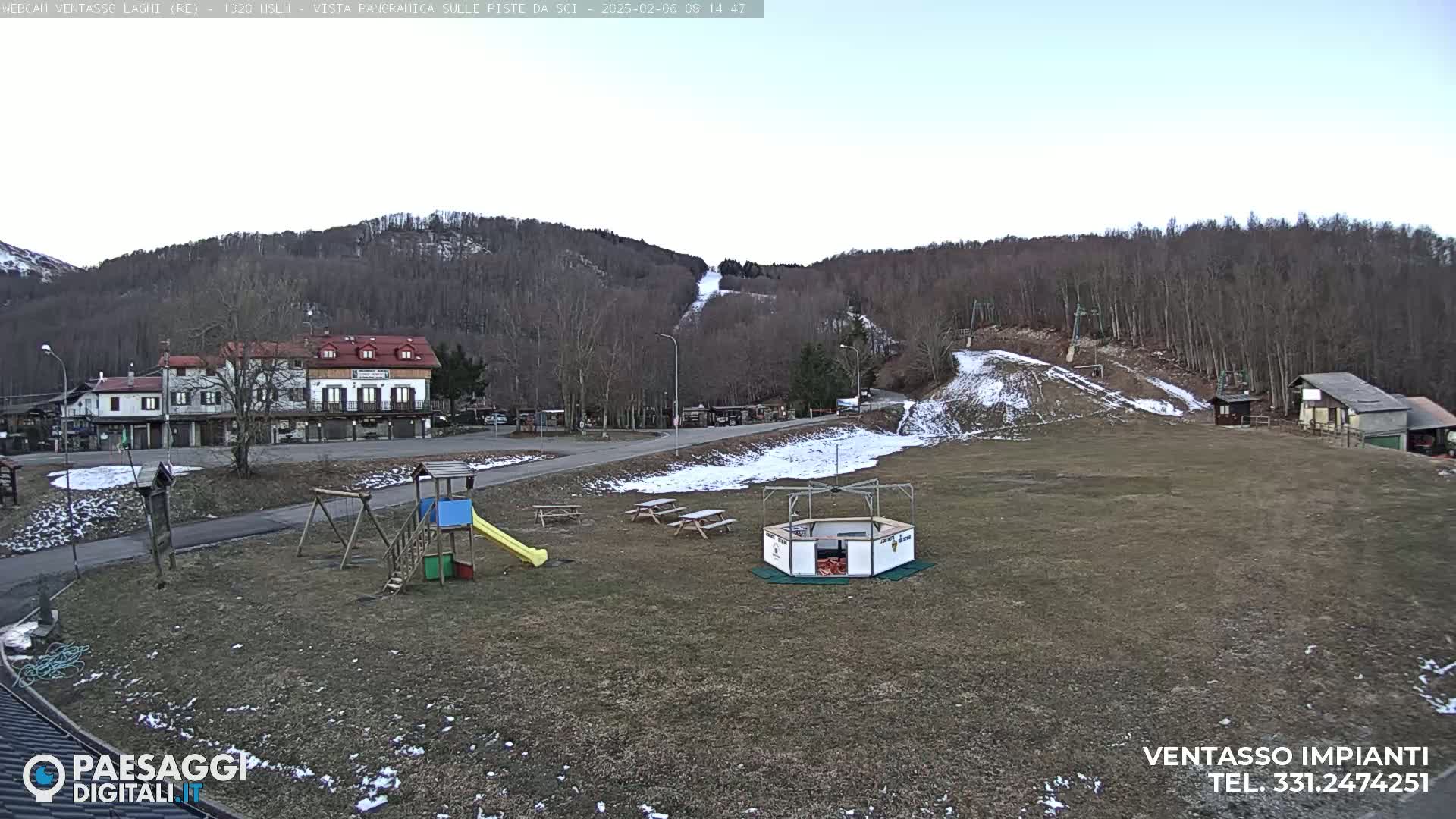 Mount Ventasso & Laghi (Lakes) Ski Slopes Live Cam - Reggio Emilia, Emilia-Romagna, Italy