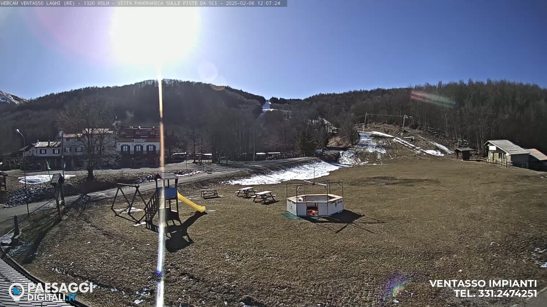 Mount Ventasso & Laghi (Lakes) Ski Slopes Live Cam - Reggio Emilia, Emilia-Romagna, Italy
