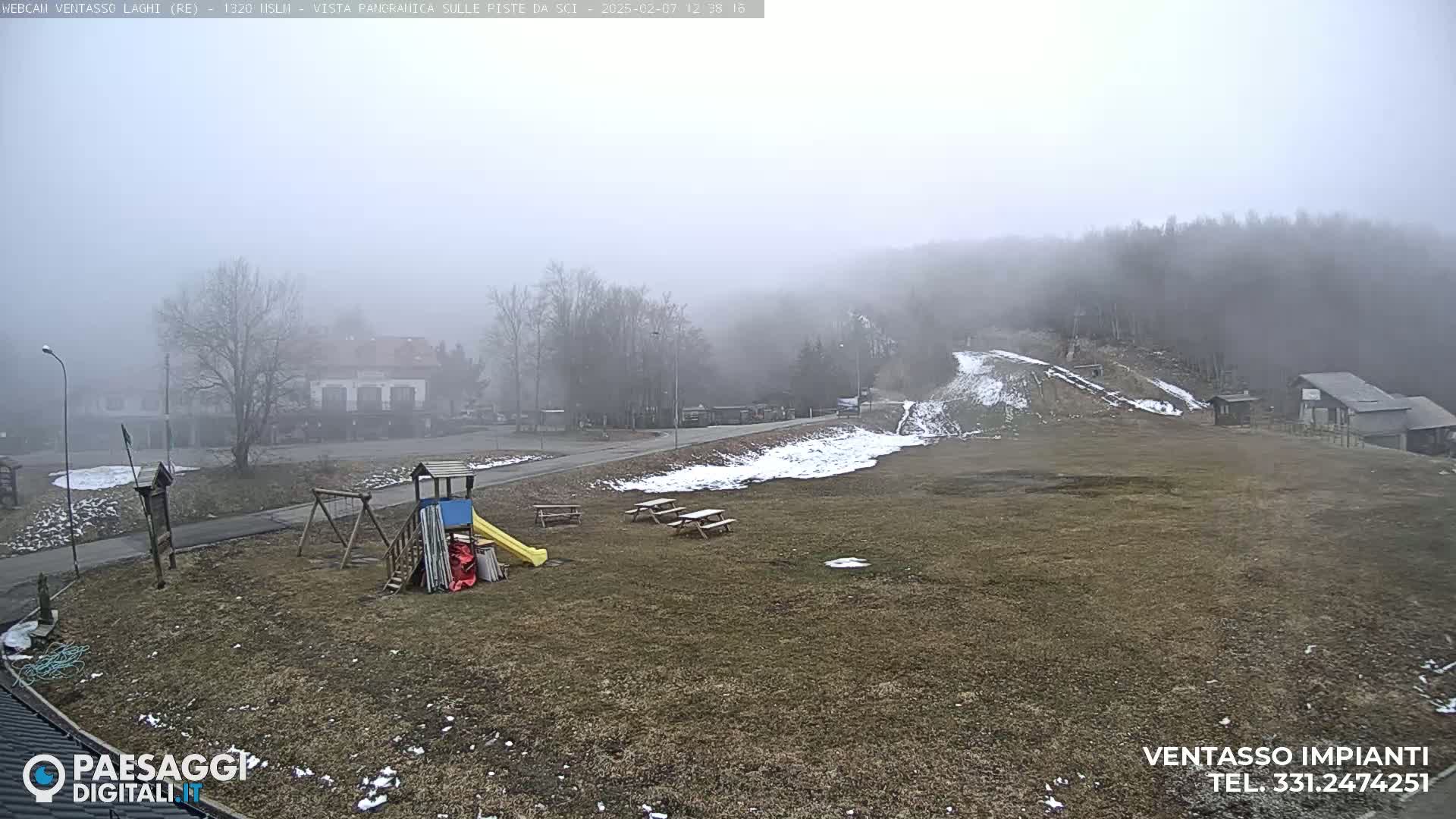 Mount Ventasso & Laghi (Lakes) Ski Slopes Live Cam - Reggio Emilia, Emilia-Romagna, Italy