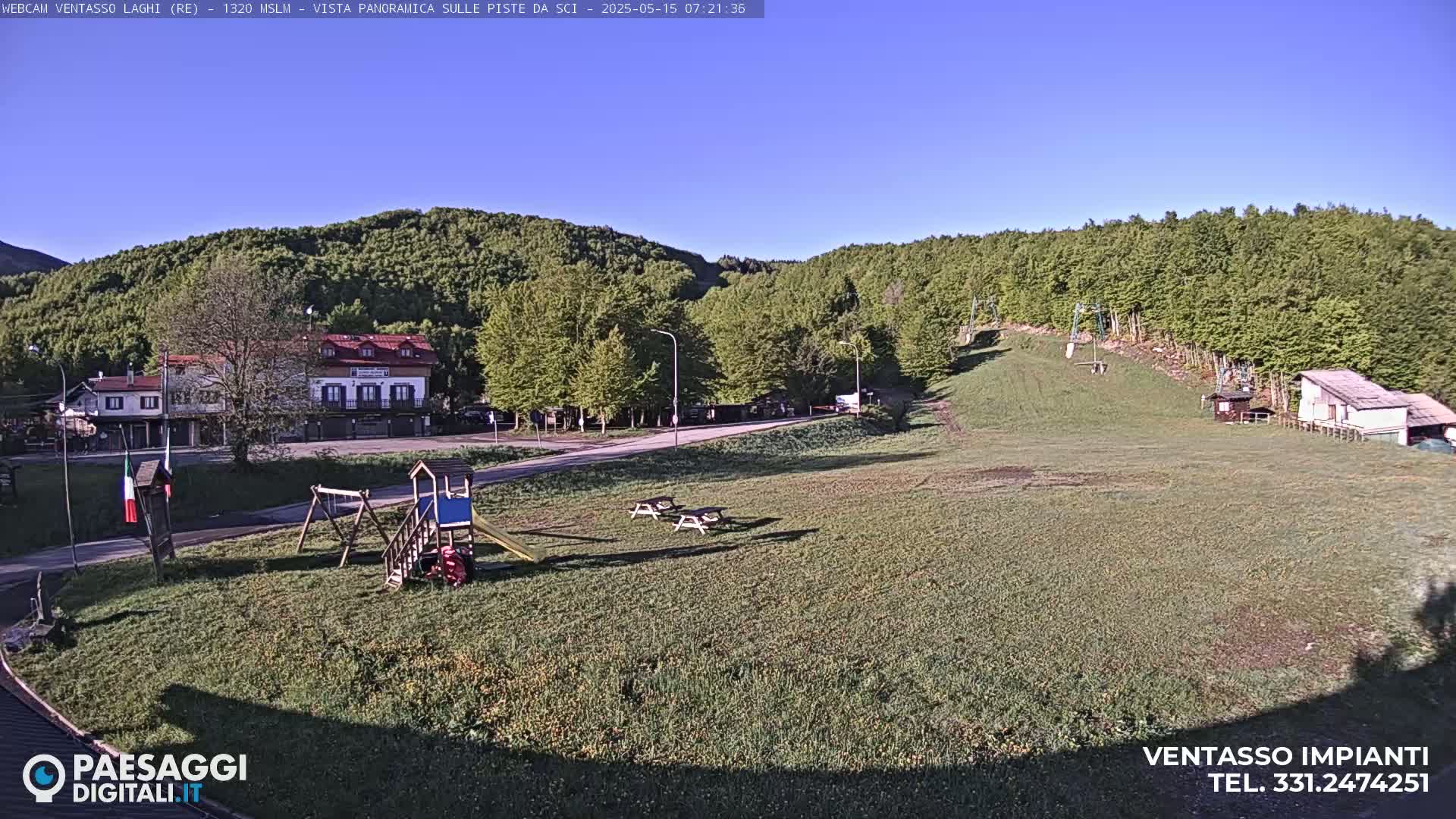Mount Ventasso & Laghi (Lakes) Ski Slopes Live Cam - Reggio Emilia, Emilia-Romagna, Italy