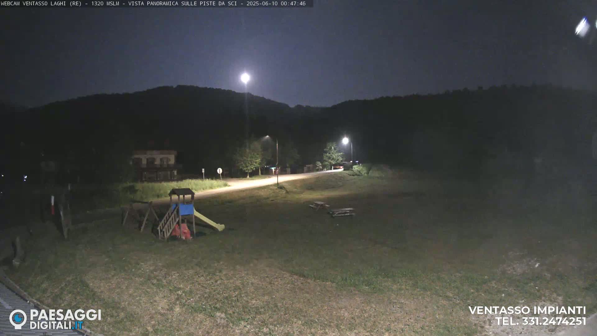Mount Ventasso & Laghi (Lakes) Ski Slopes Live Cam - Reggio Emilia, Emilia-Romagna, Italy
