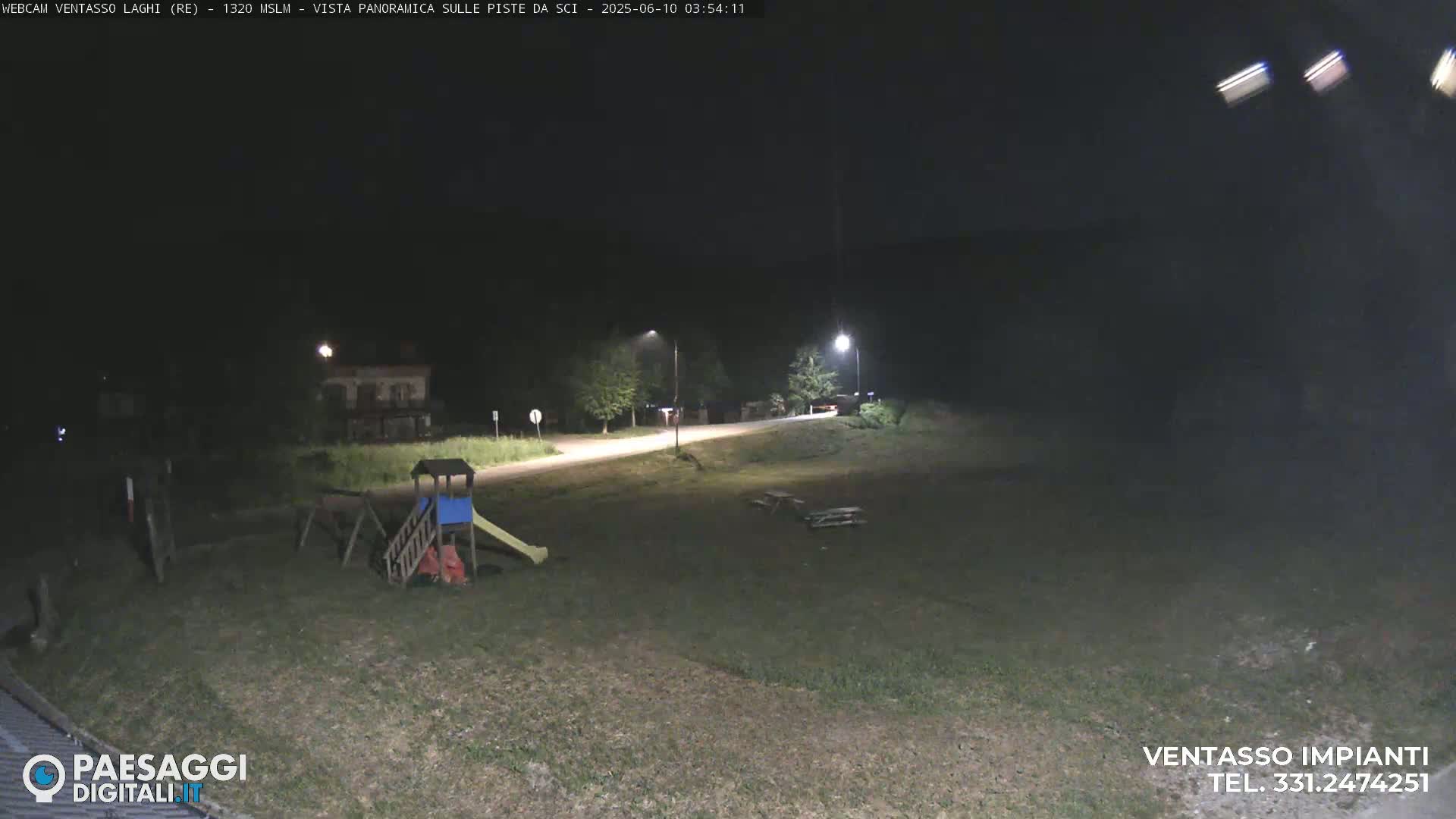 Mount Ventasso & Laghi (Lakes) Ski Slopes Live Cam - Reggio Emilia, Emilia-Romagna, Italy