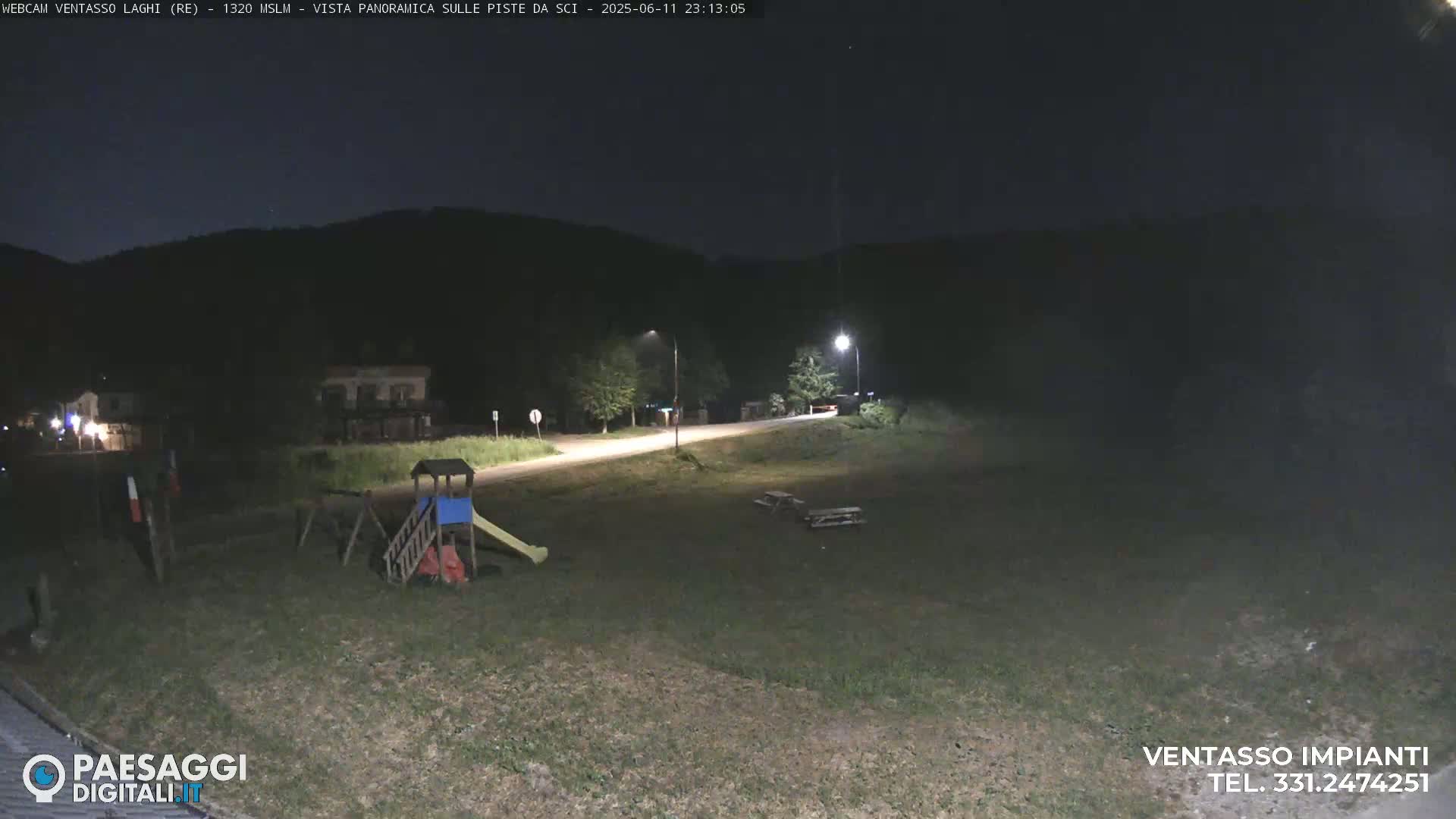 Mount Ventasso & Laghi (Lakes) Ski Slopes Live Cam - Reggio Emilia, Emilia-Romagna, Italy