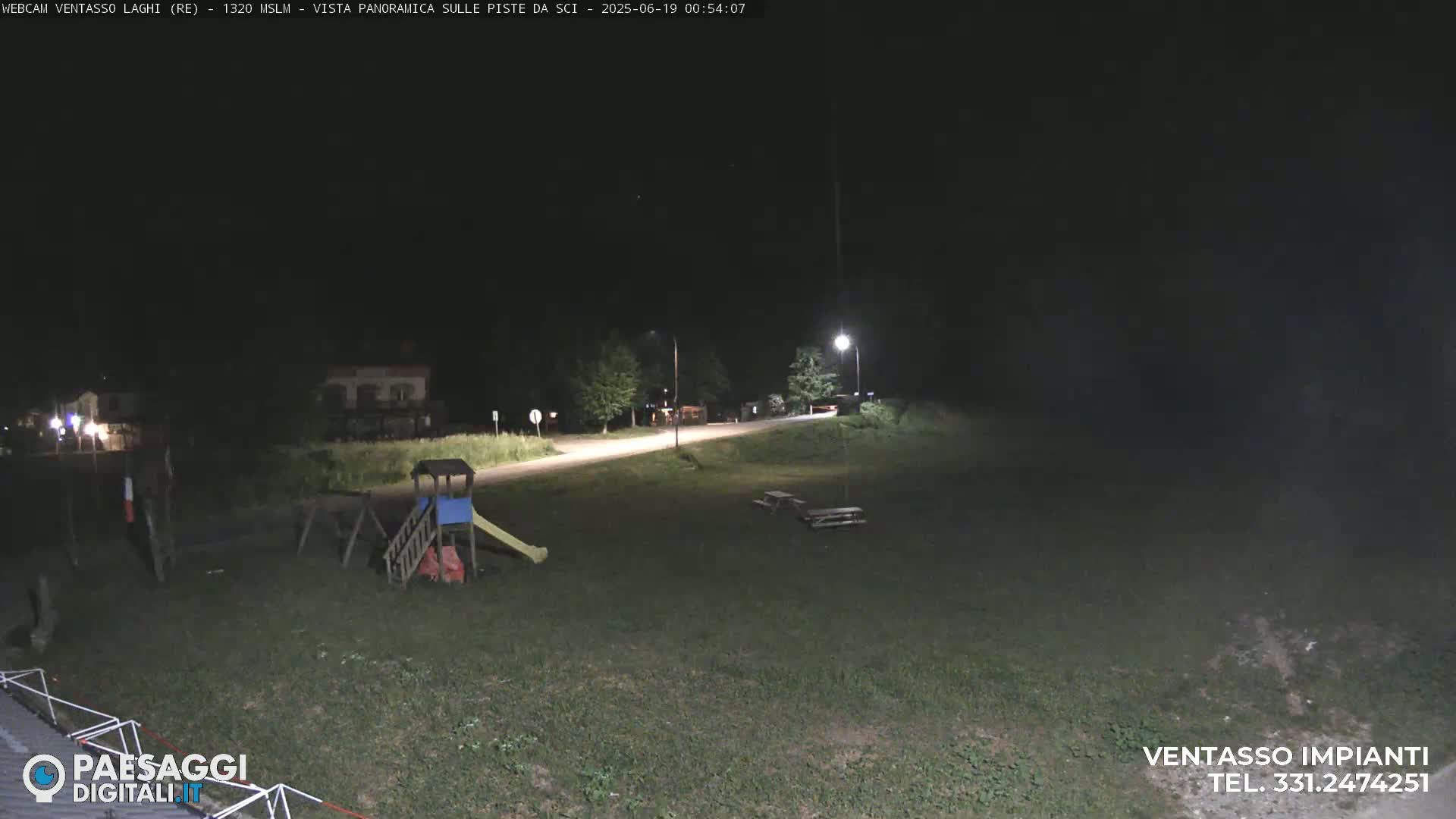 Mount Ventasso & Laghi (Lakes) Ski Slopes Live Cam - Reggio Emilia, Emilia-Romagna, Italy