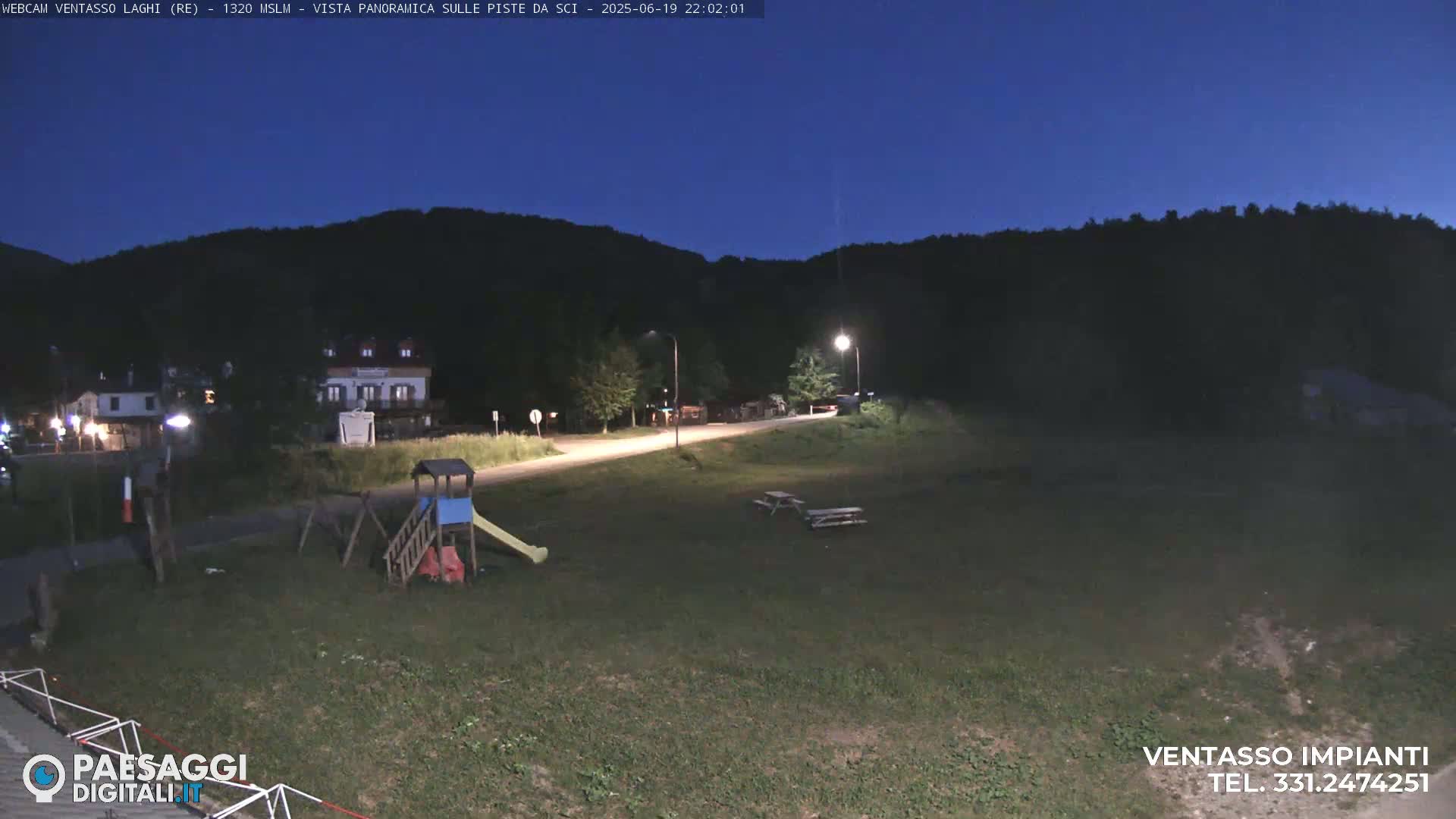 Mount Ventasso & Laghi (Lakes) Ski Slopes Live Cam - Reggio Emilia, Emilia-Romagna, Italy