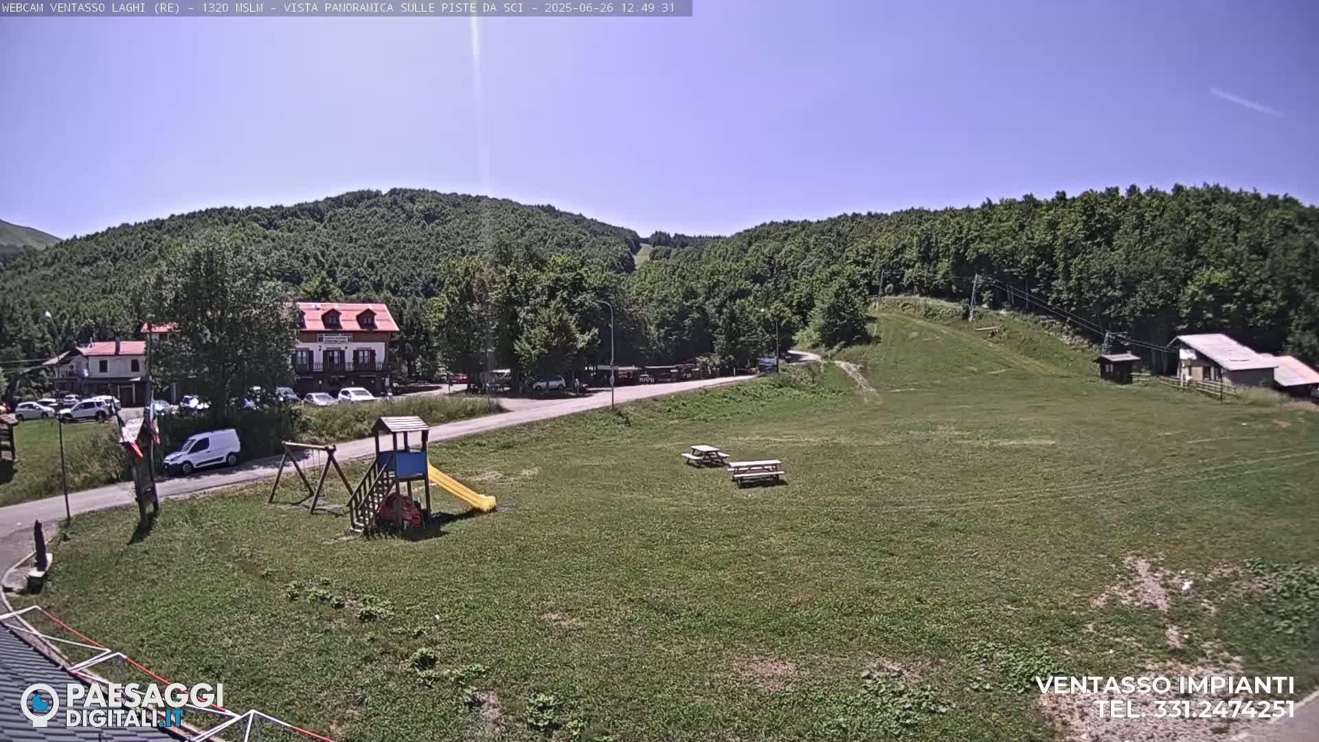 Mount Ventasso & Laghi (Lakes) Ski Slopes Live Cam - Reggio Emilia, Emilia-Romagna, Italy