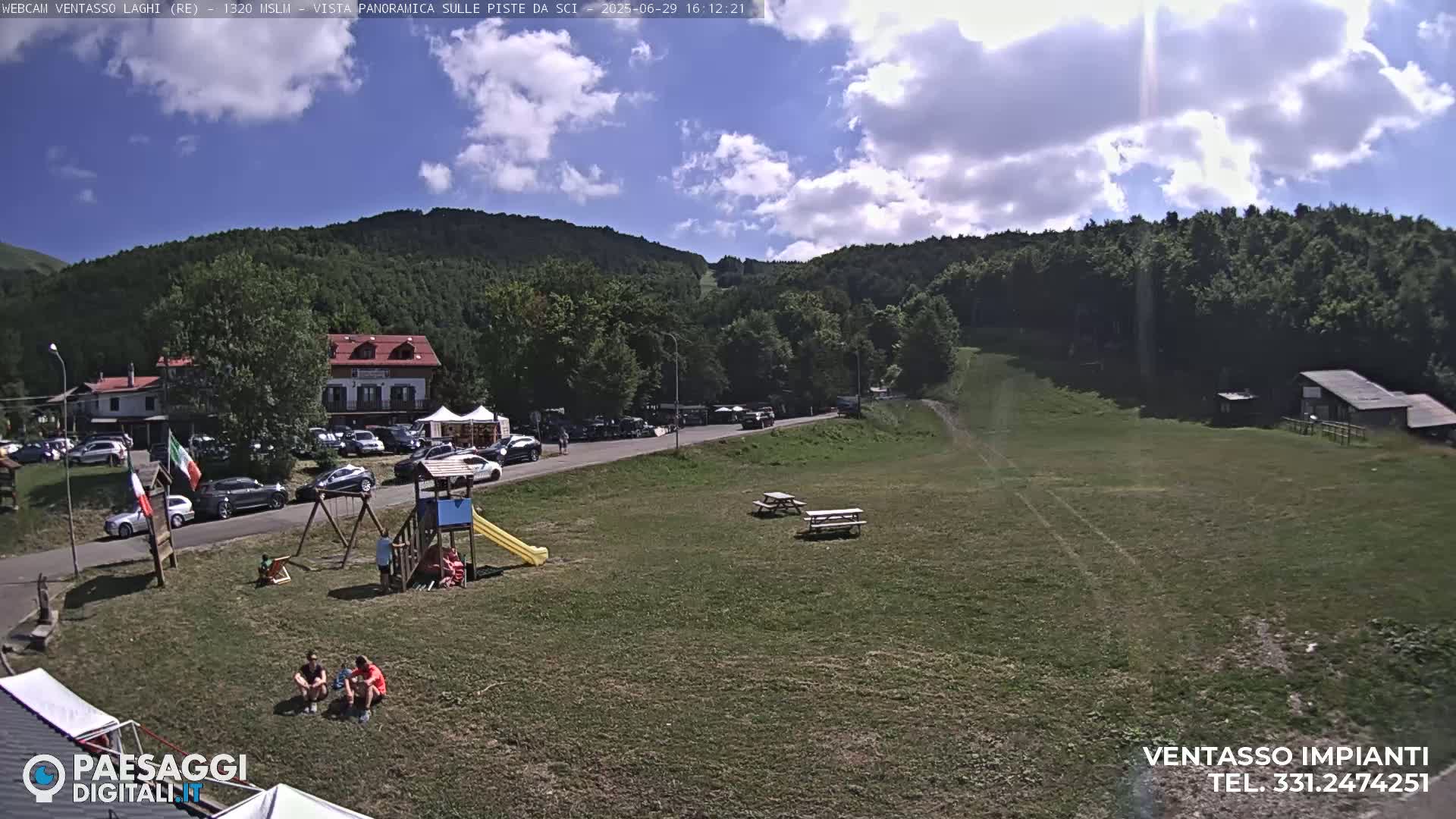 Mount Ventasso & Laghi (Lakes) Ski Slopes Live Cam - Reggio Emilia, Emilia-Romagna, Italy