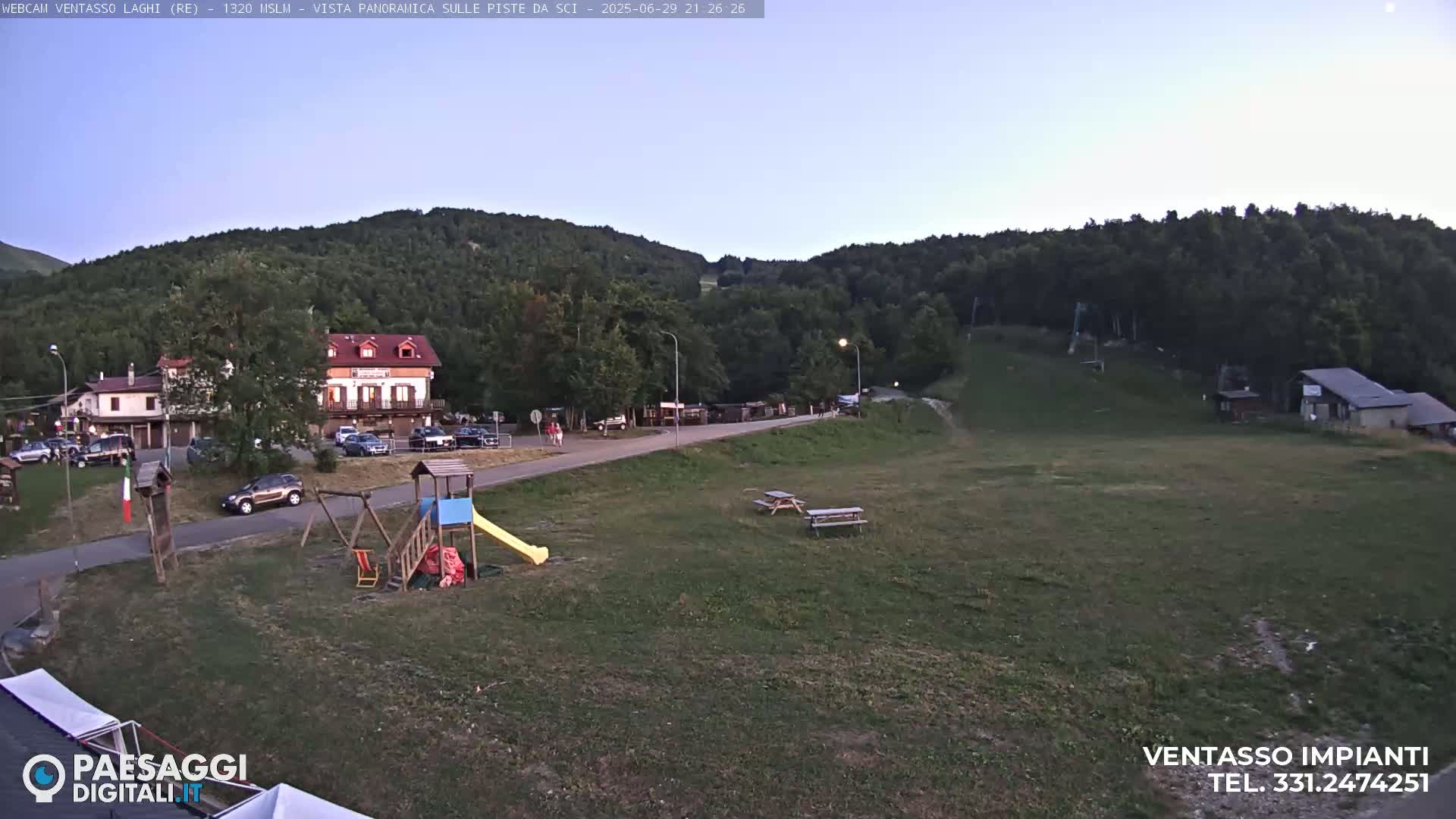 Mount Ventasso & Laghi (Lakes) Ski Slopes Live Cam - Reggio Emilia, Emilia-Romagna, Italy