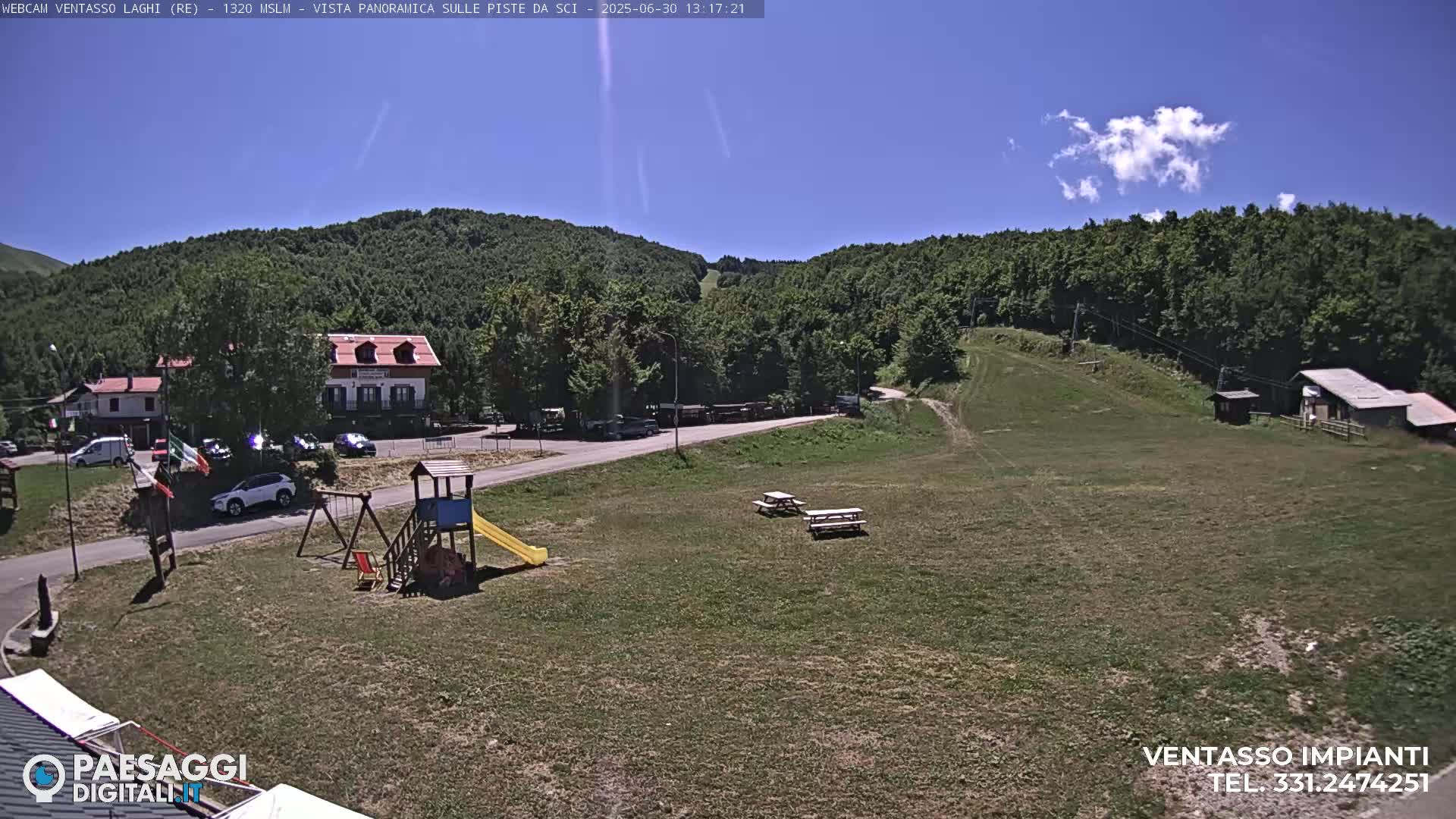 Mount Ventasso & Laghi (Lakes) Ski Slopes Live Cam - Reggio Emilia, Emilia-Romagna, Italy