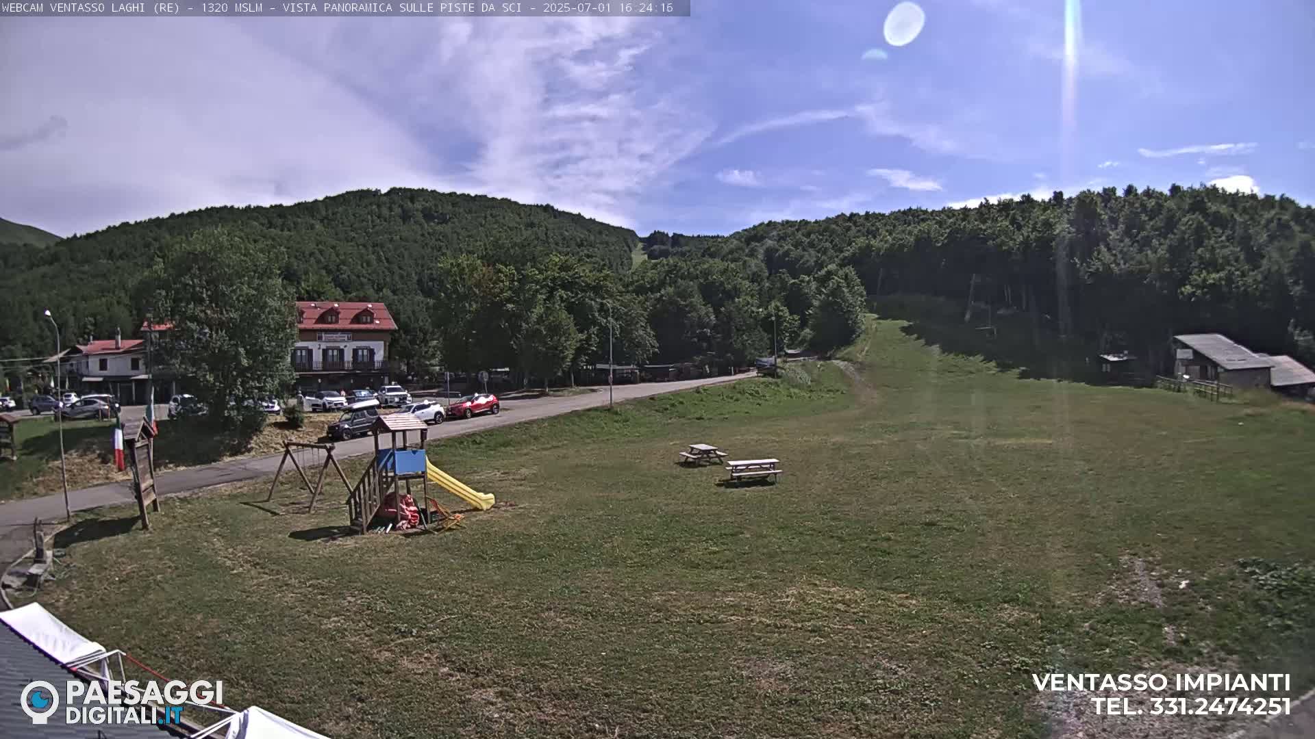 Mount Ventasso & Laghi (Lakes) Ski Slopes Live Cam - Reggio Emilia, Emilia-Romagna, Italy