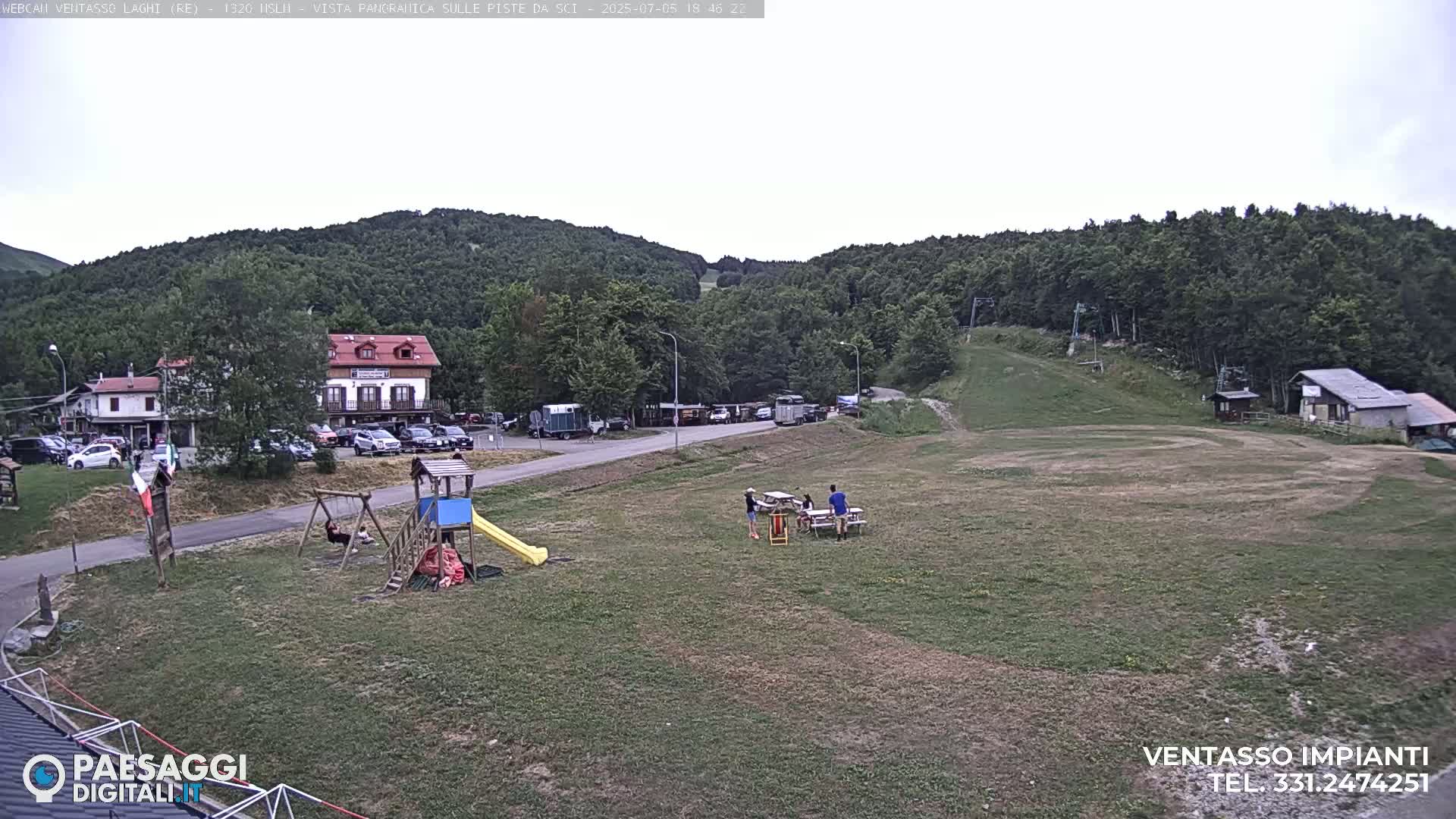 Mount Ventasso & Laghi (Lakes) Ski Slopes Live Cam - Reggio Emilia, Emilia-Romagna, Italy