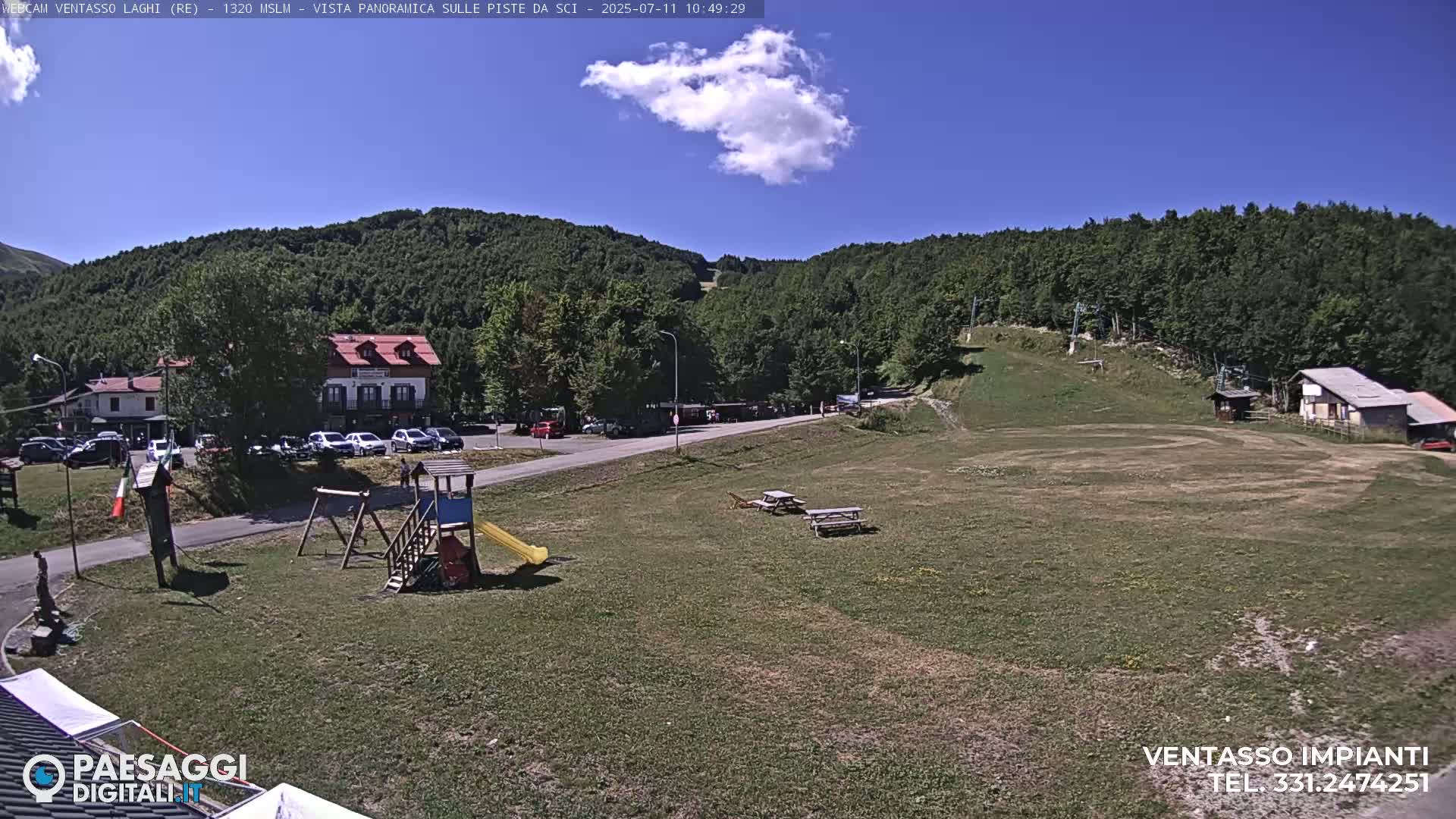 Mount Ventasso & Laghi (Lakes) Ski Slopes Live Cam - Reggio Emilia, Emilia-Romagna, Italy