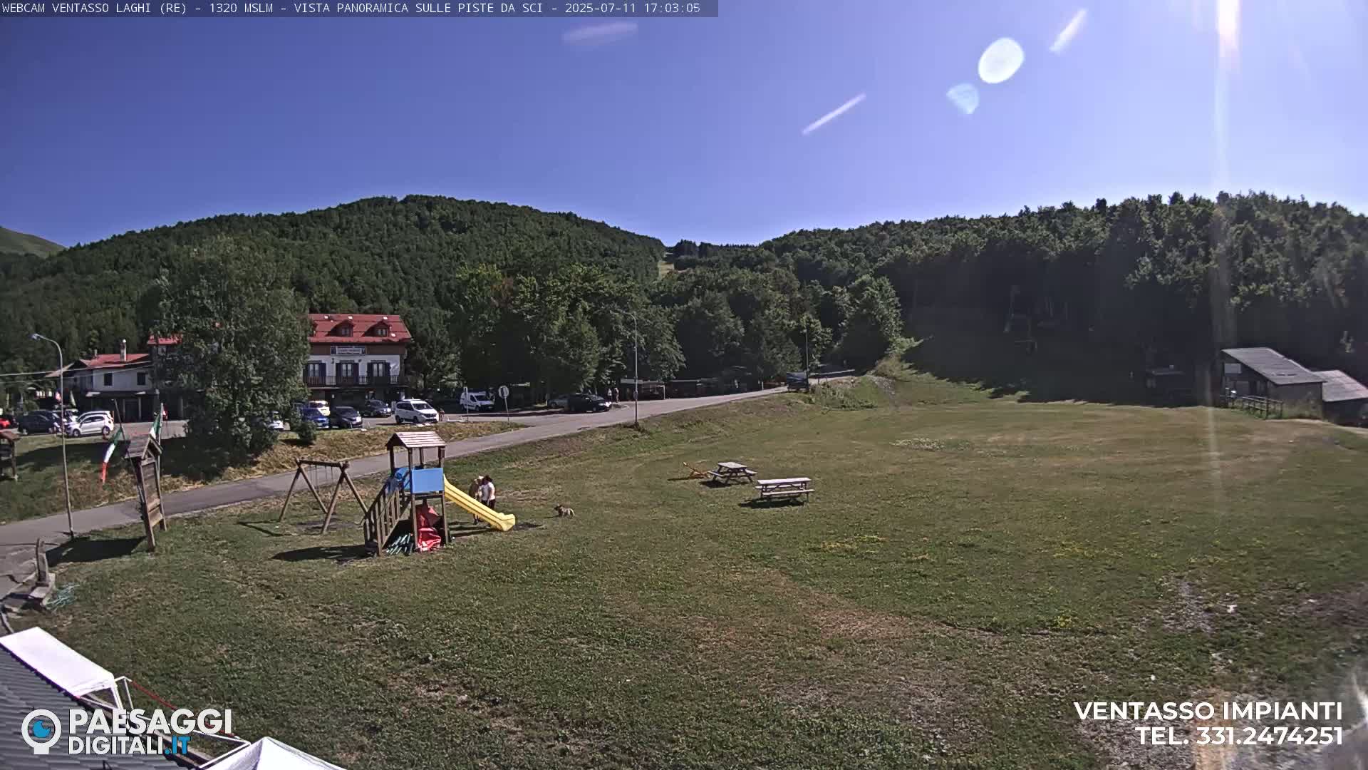 Mount Ventasso & Laghi (Lakes) Ski Slopes Live Cam - Reggio Emilia, Emilia-Romagna, Italy